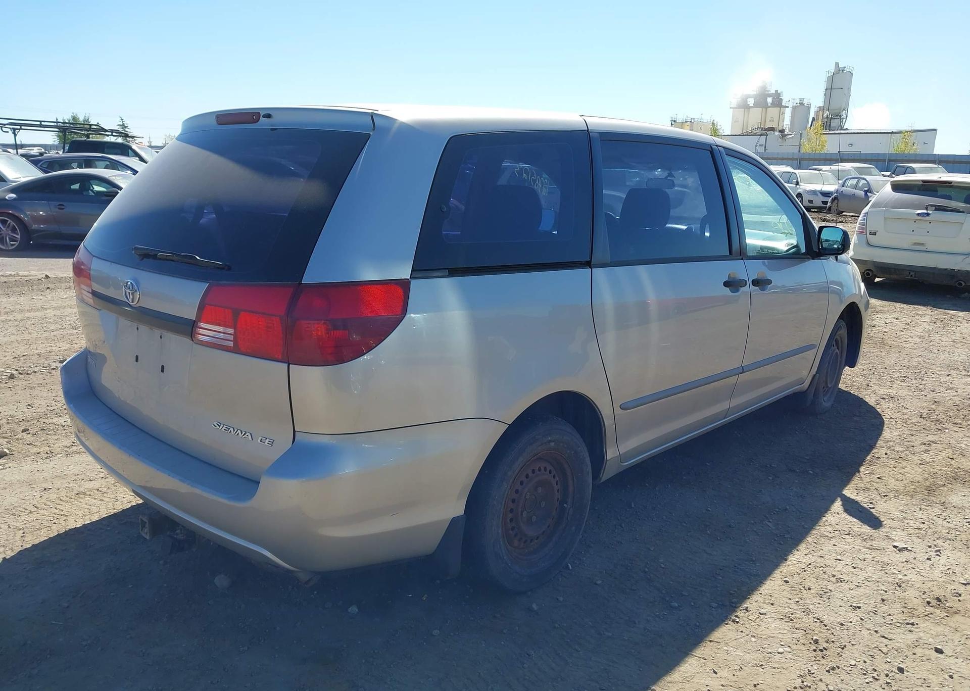 2005 TOYOTA SIENNA CE 7 PASSENGER