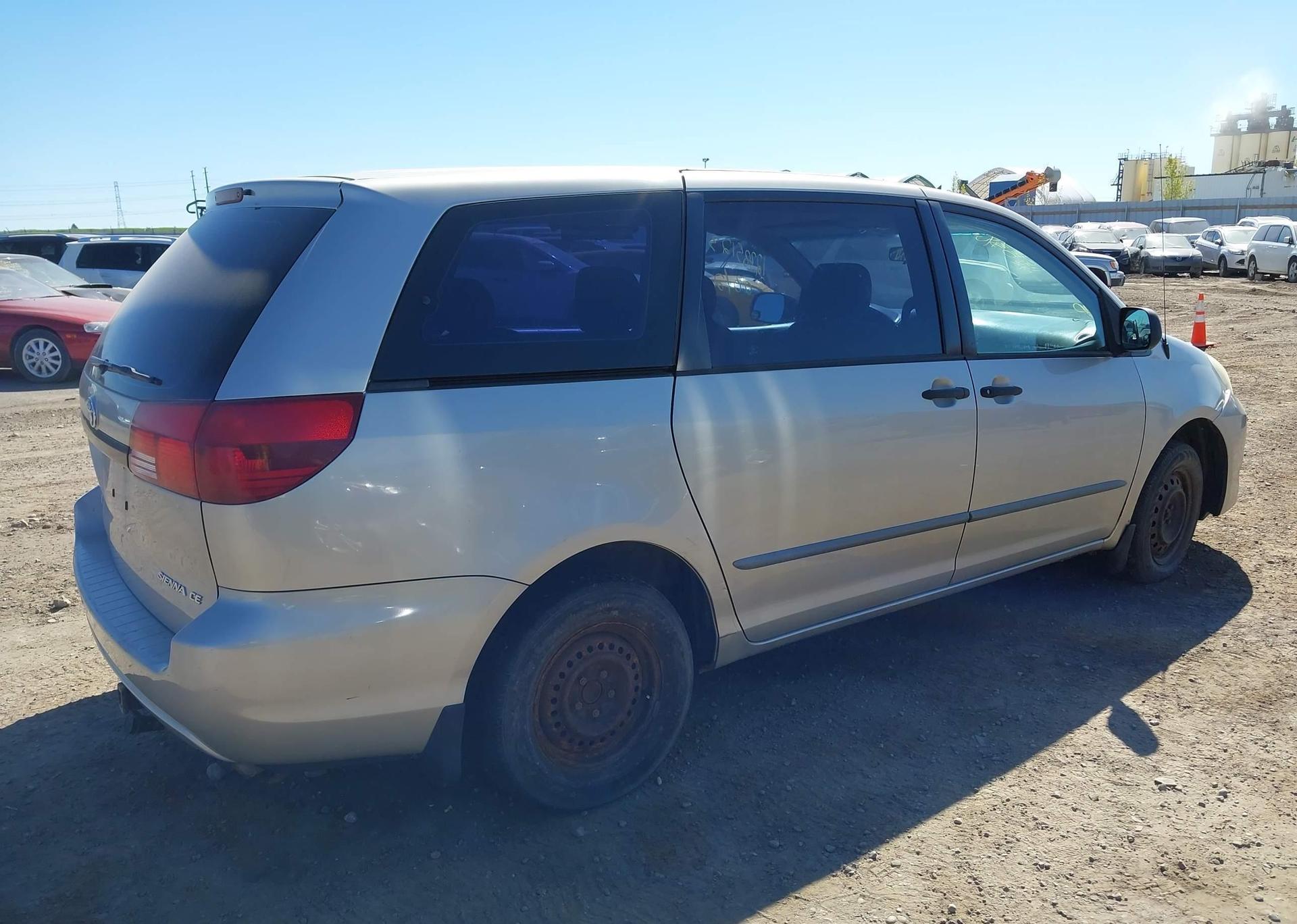 2005 TOYOTA SIENNA CE 7 PASSENGER