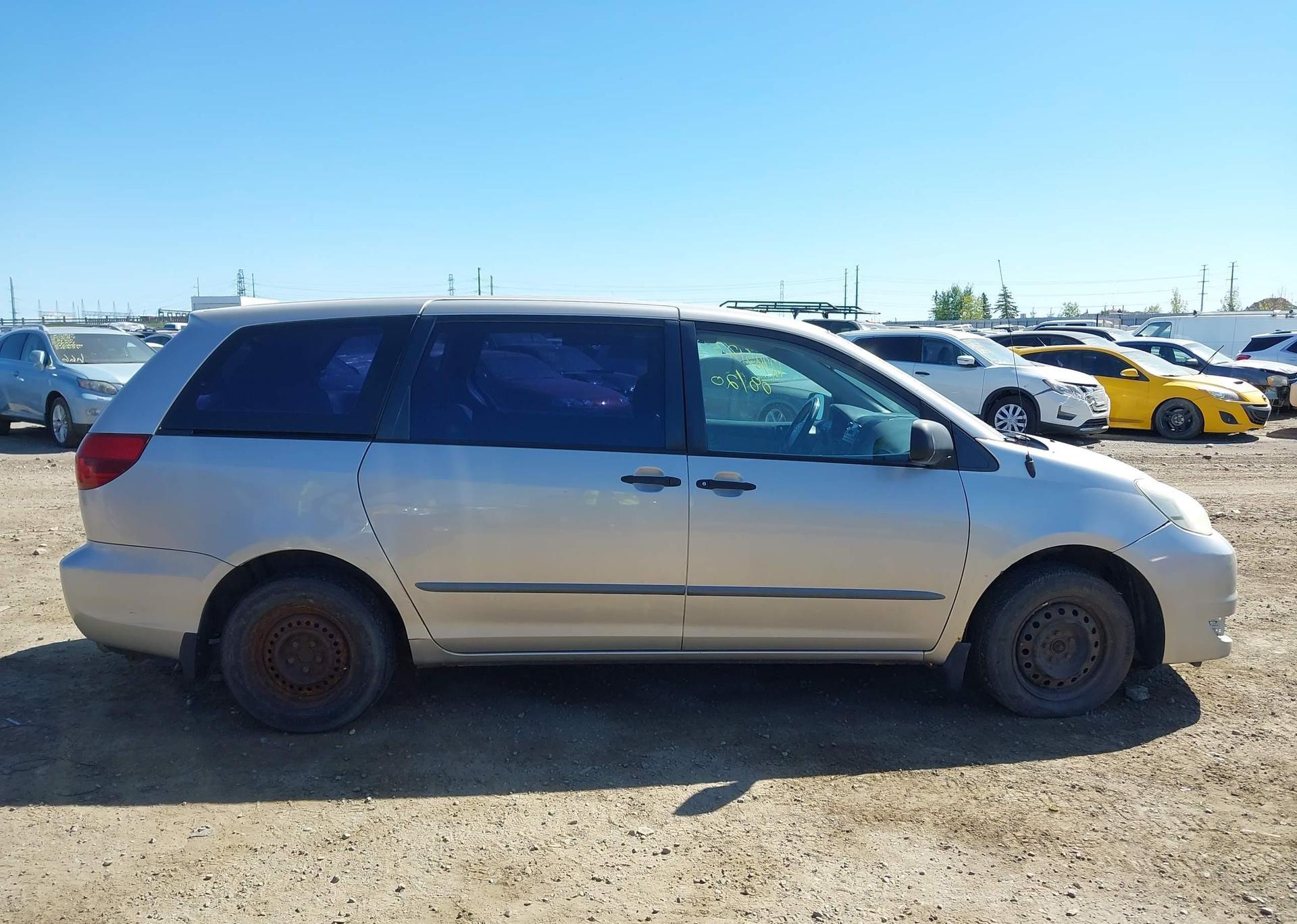 2005 TOYOTA SIENNA CE 7 PASSENGER