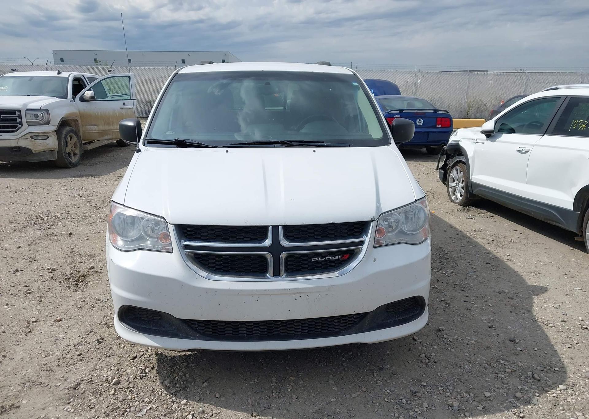 2016 DODGE GRAND CARAVAN SE