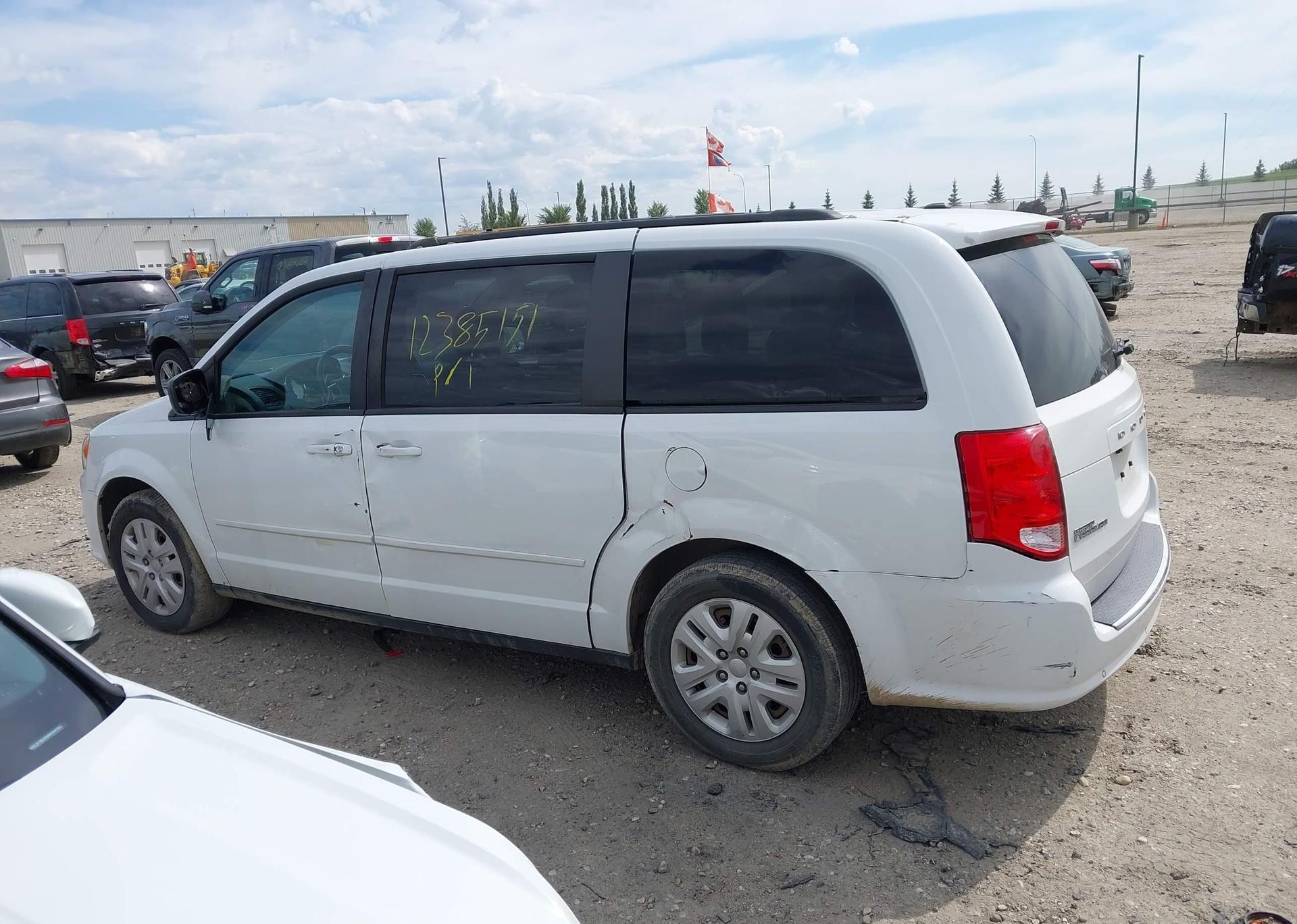 2016 DODGE GRAND CARAVAN SE