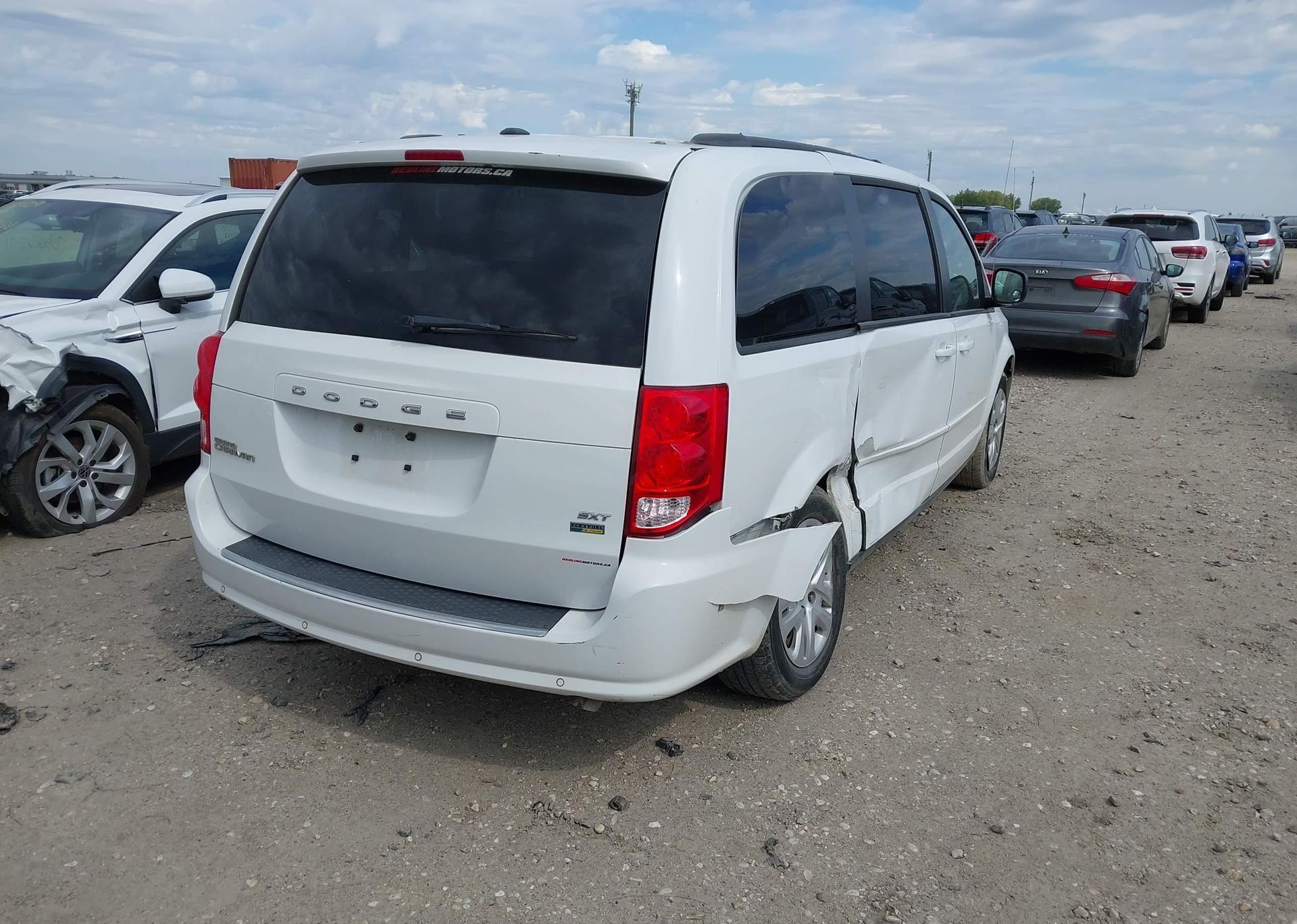 2016 DODGE GRAND CARAVAN SE