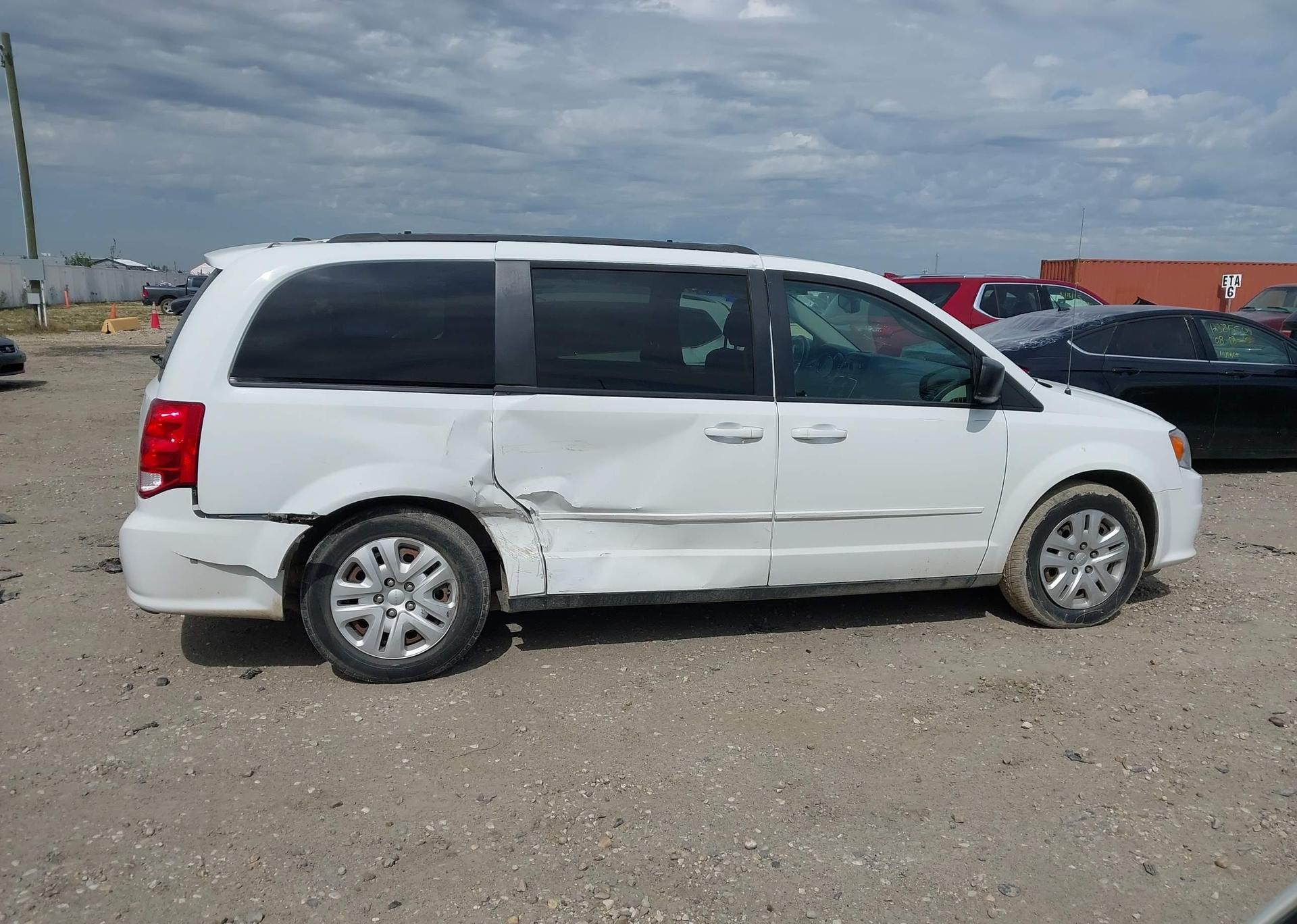 2016 DODGE GRAND CARAVAN SE