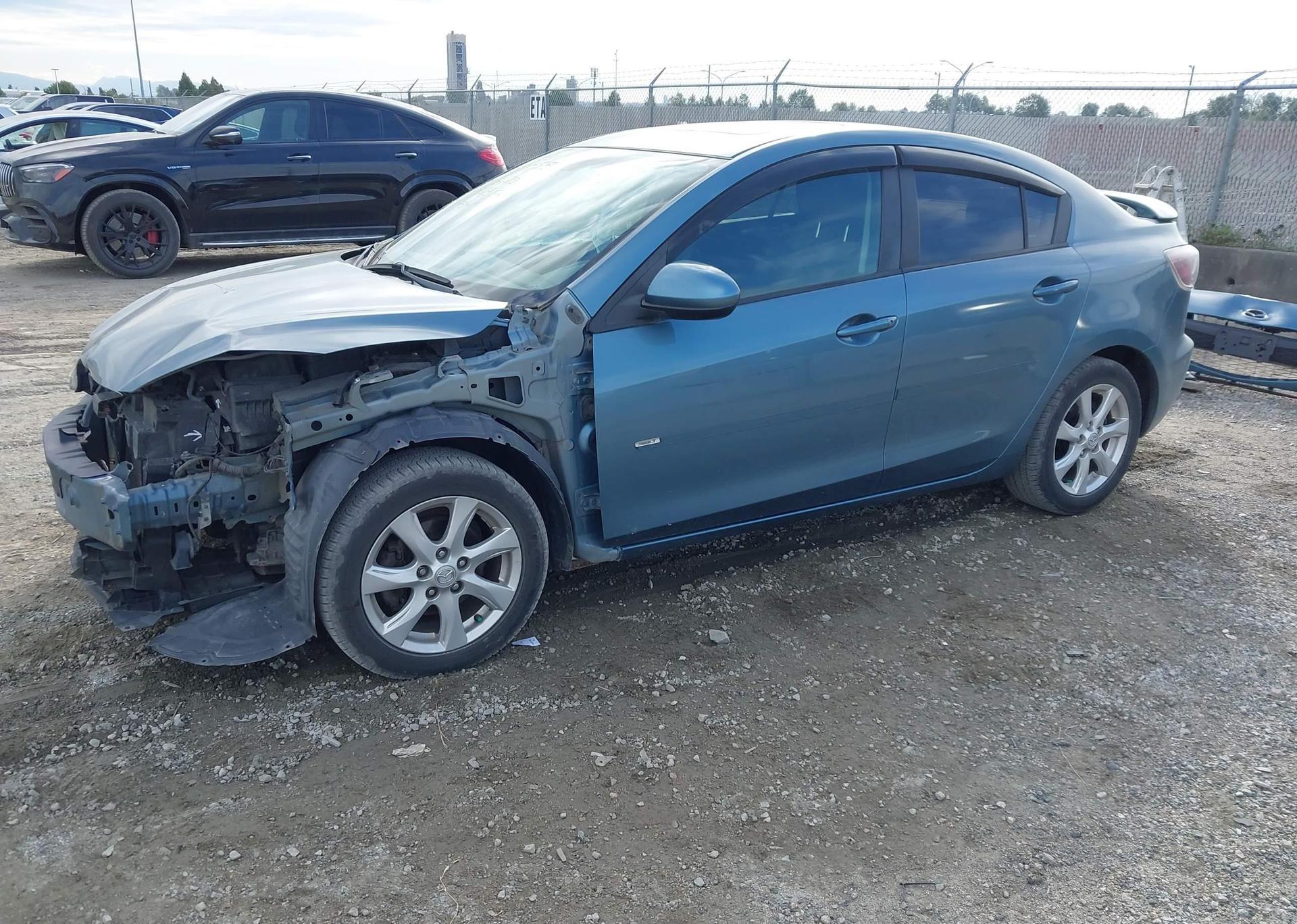 2011 MAZDA 3 I