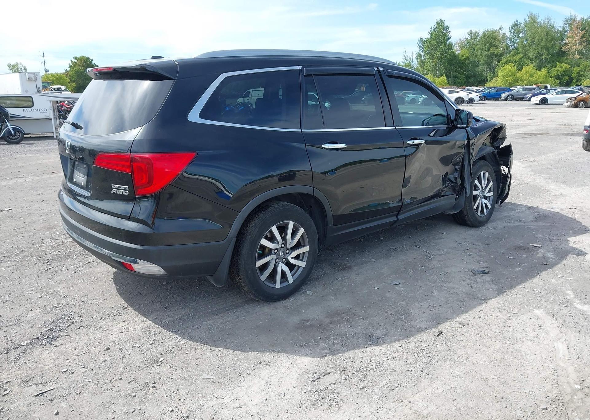 2017 HONDA PILOT TOURING