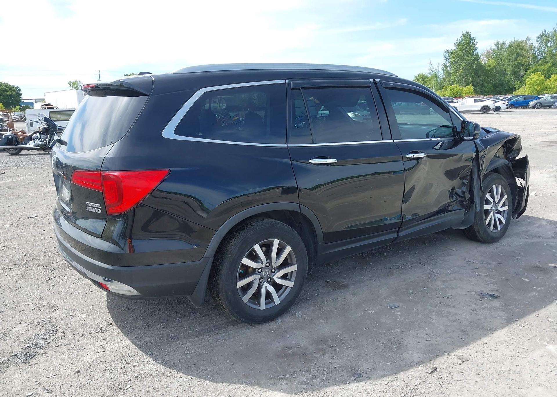 2017 HONDA PILOT TOURING