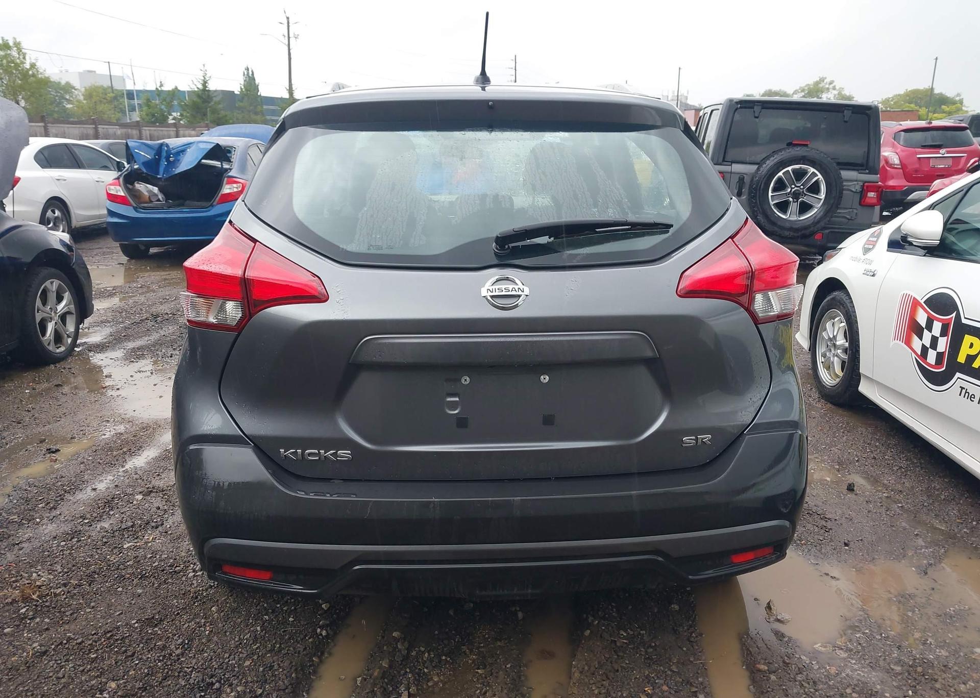 2019 NISSAN KICKS