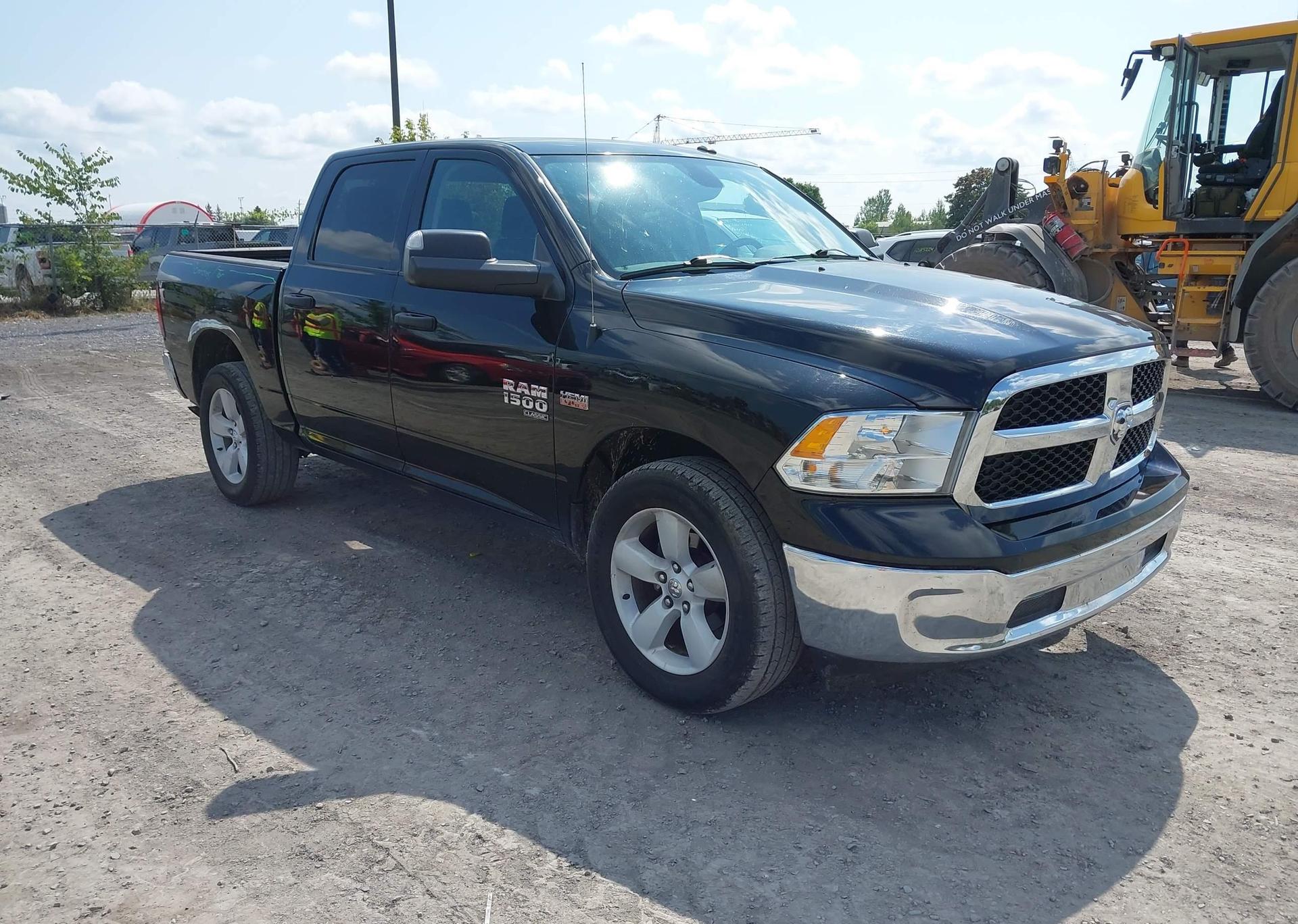 2023 RAM 1500 CLASSIC SLT