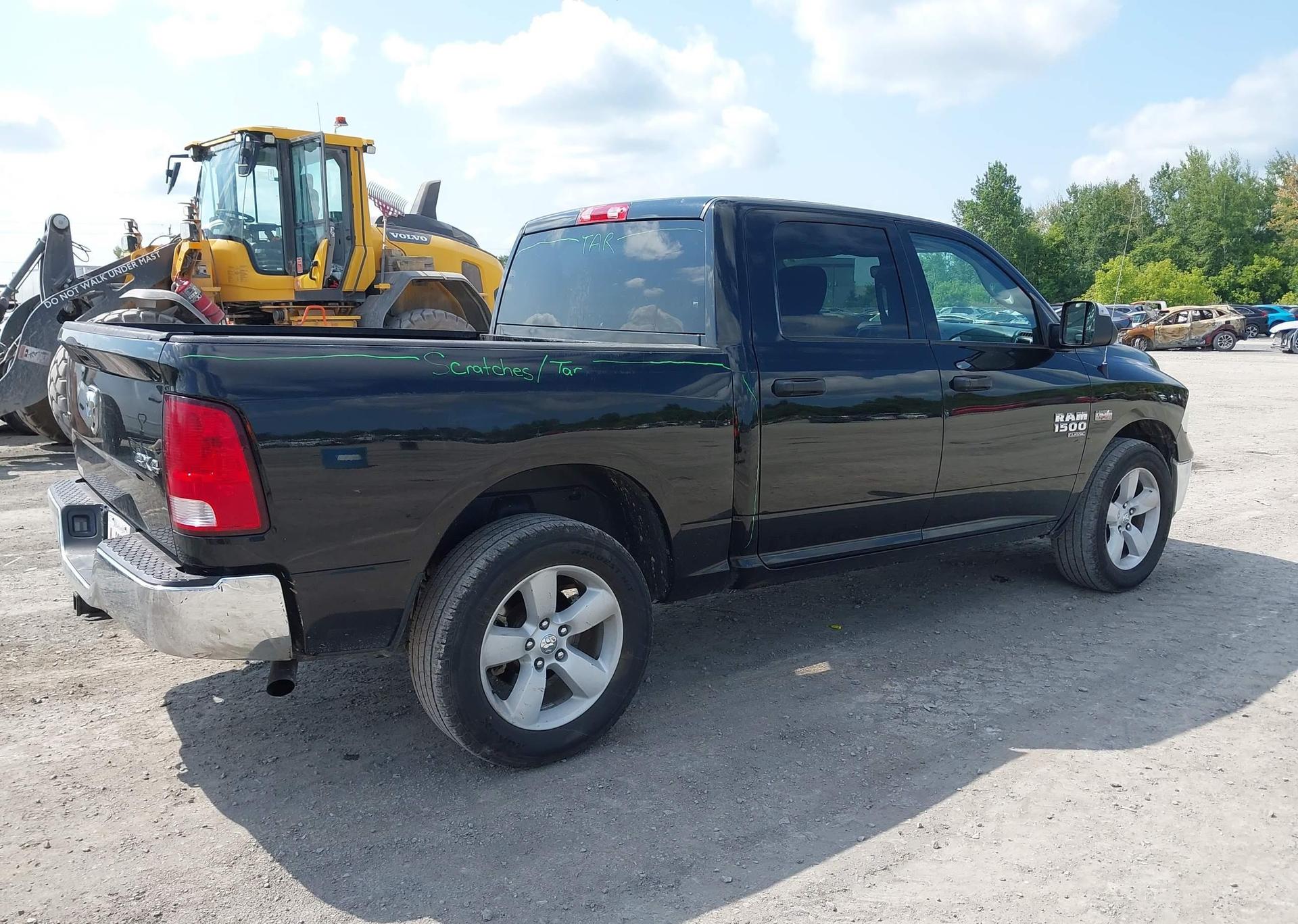 2023 RAM 1500 CLASSIC SLT
