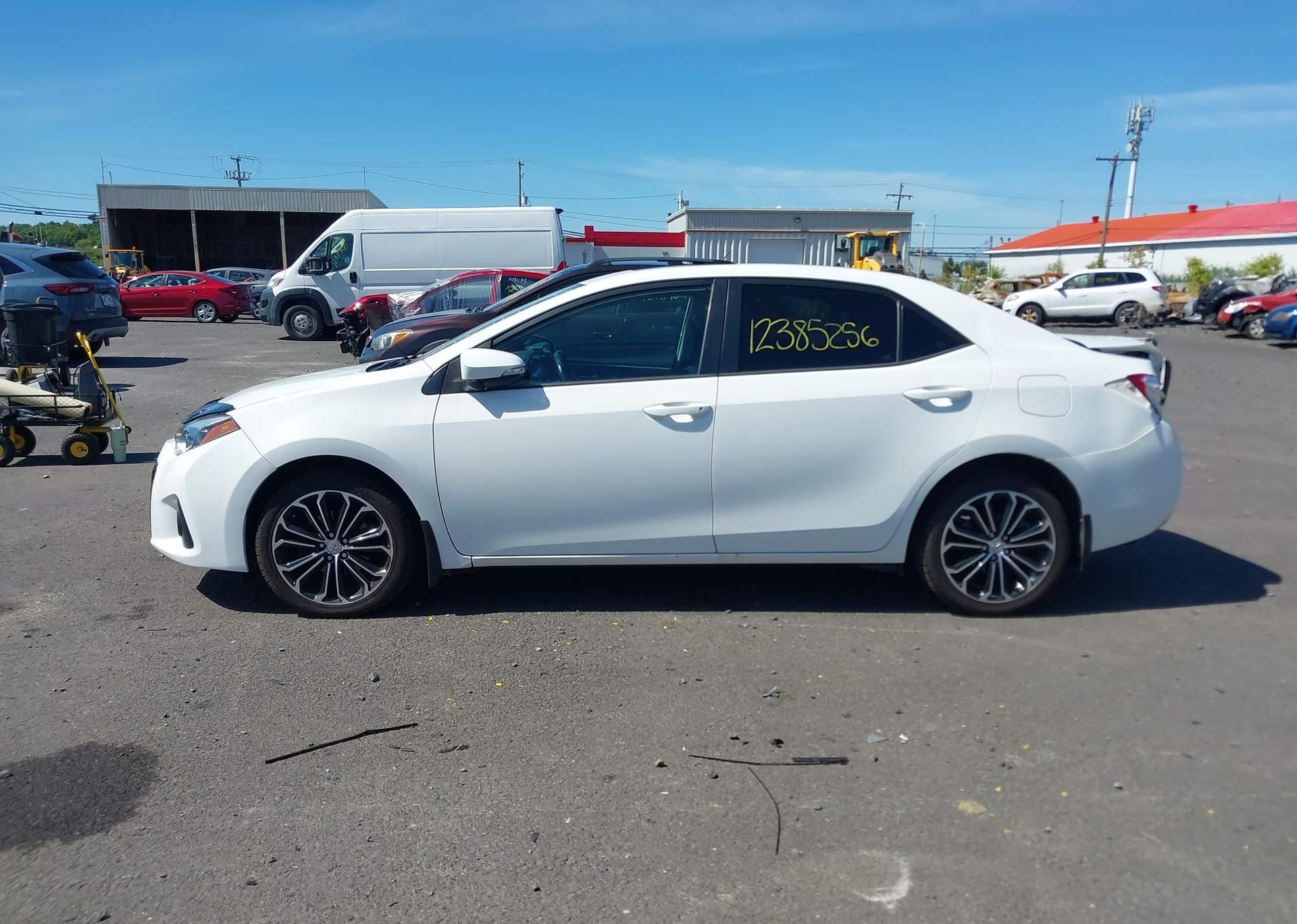 2014 TOYOTA COROLLA