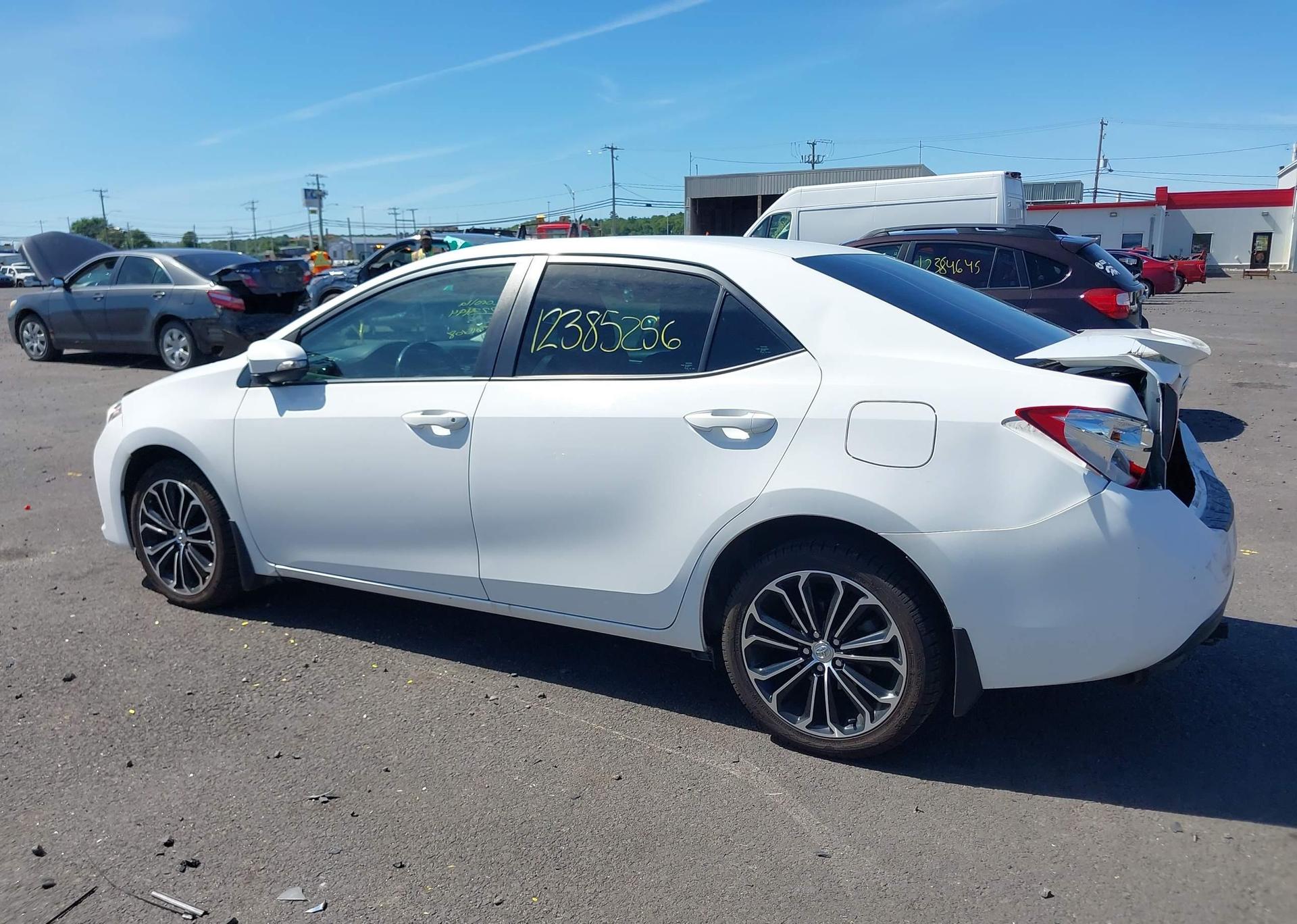 2014 TOYOTA COROLLA