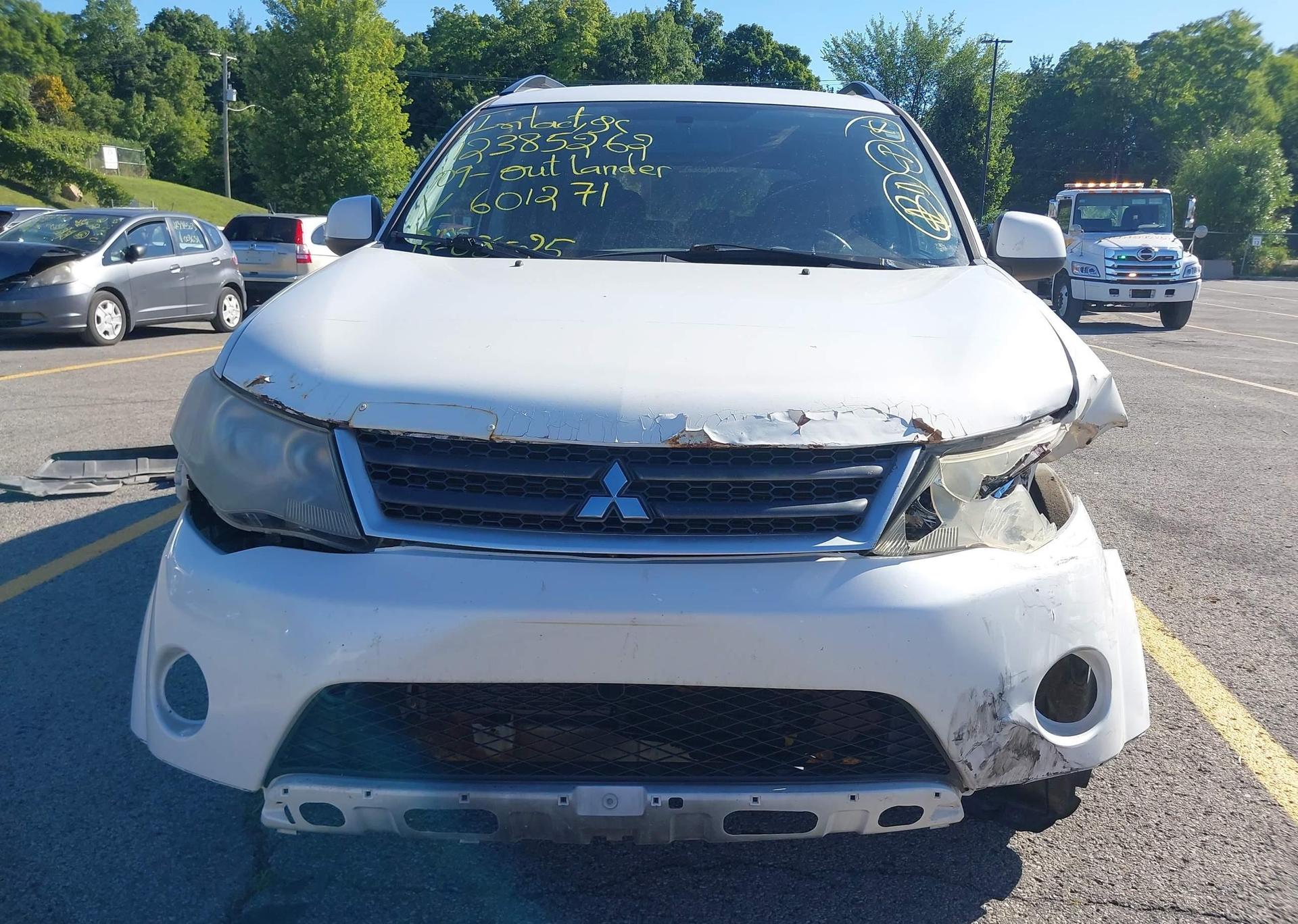 2009 MITSUBISHI outlander