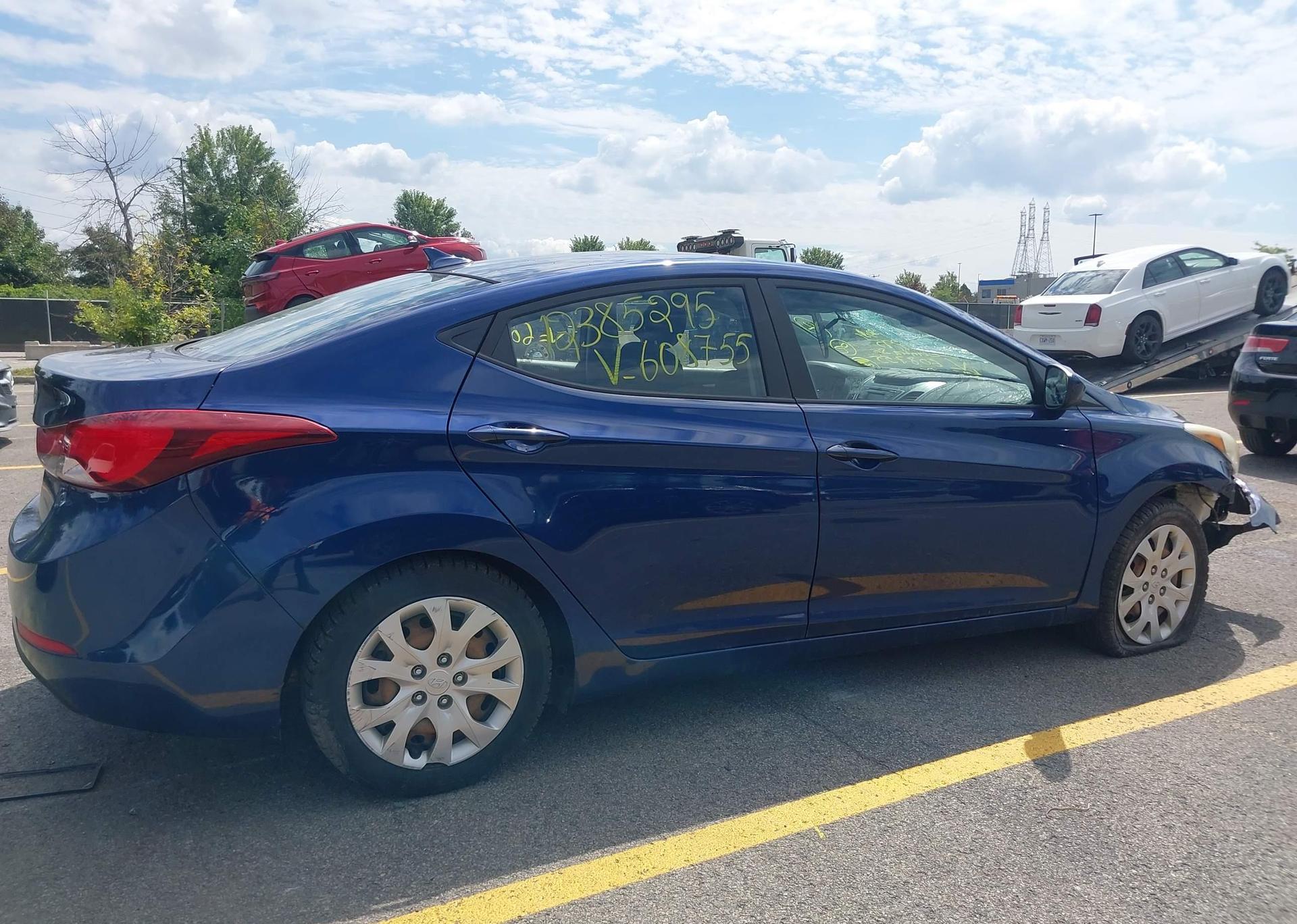 2015 HYUNDAI ELANTRA SE