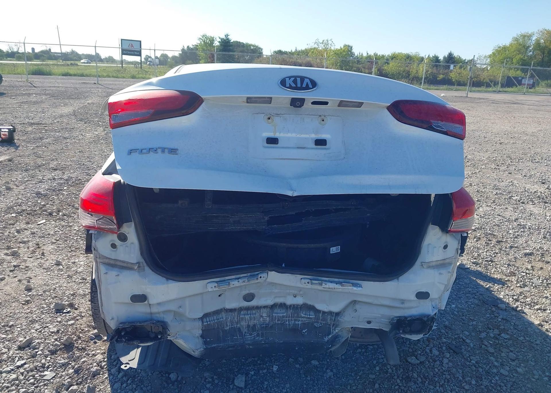 2018 KIA FORTE LX