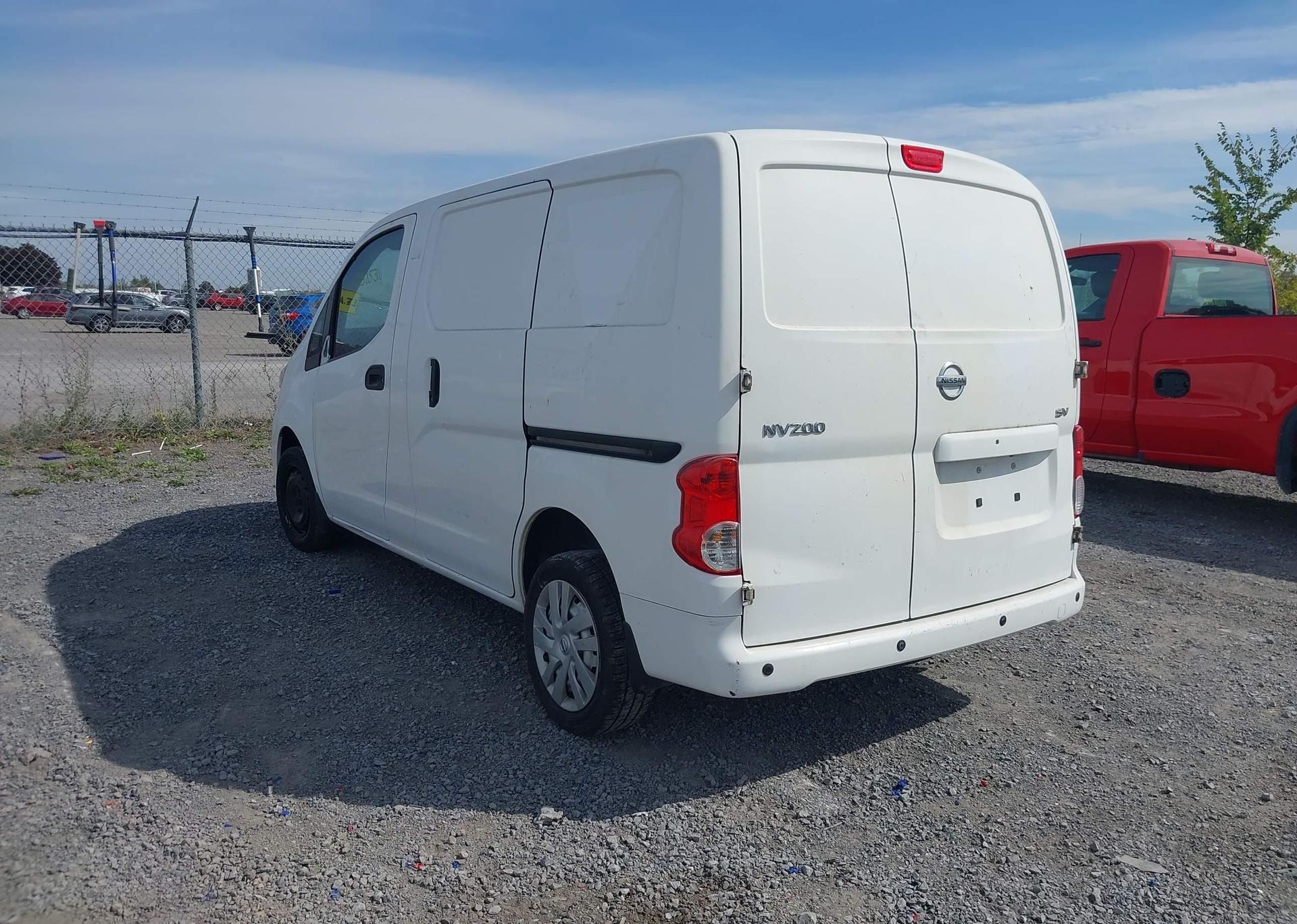 2018 NISSAN NV200