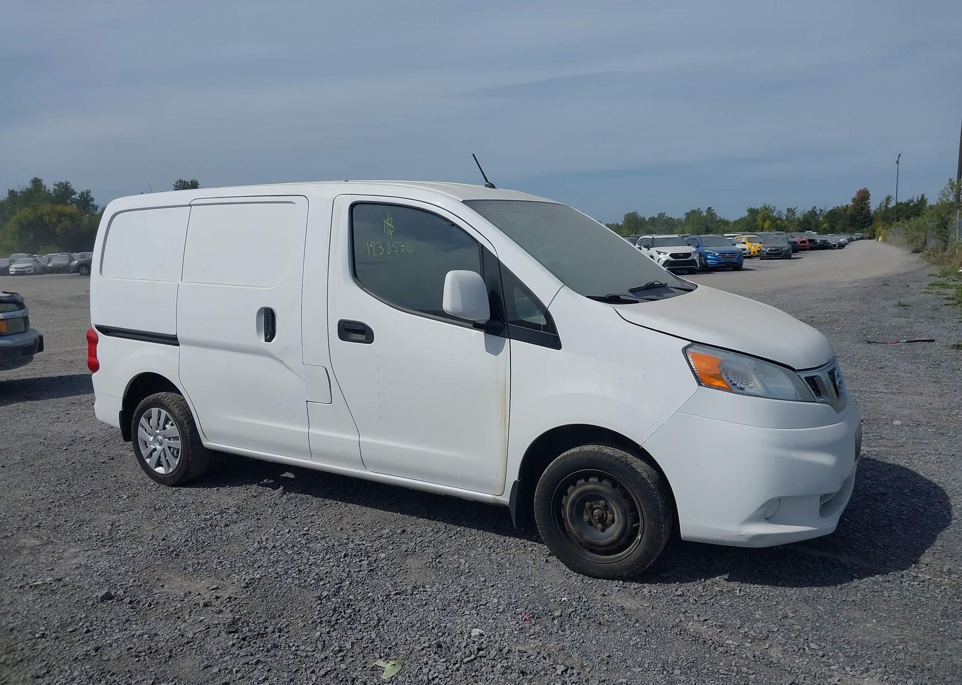 2018 NISSAN NV200