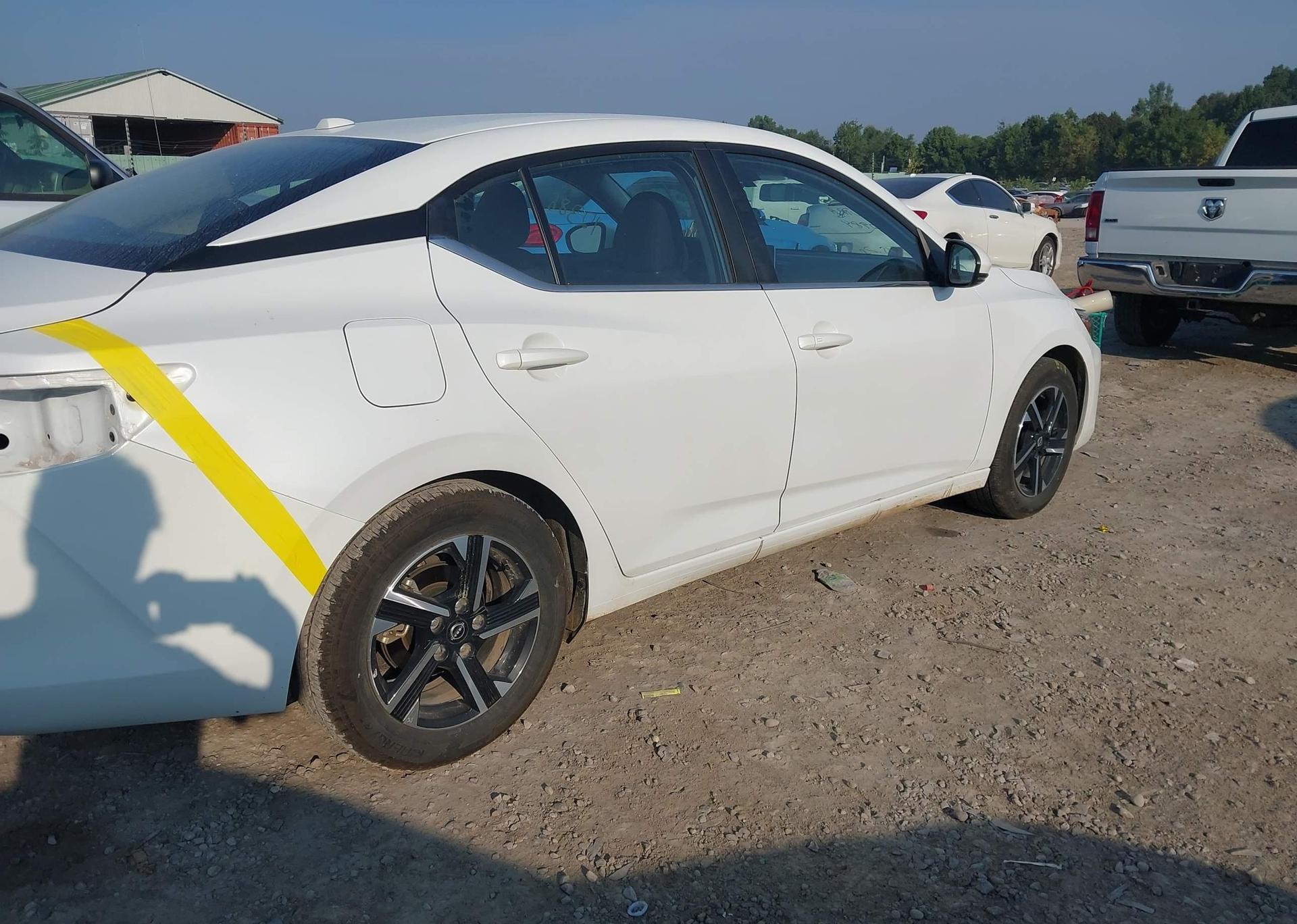 2025 NISSAN SENTRA SV