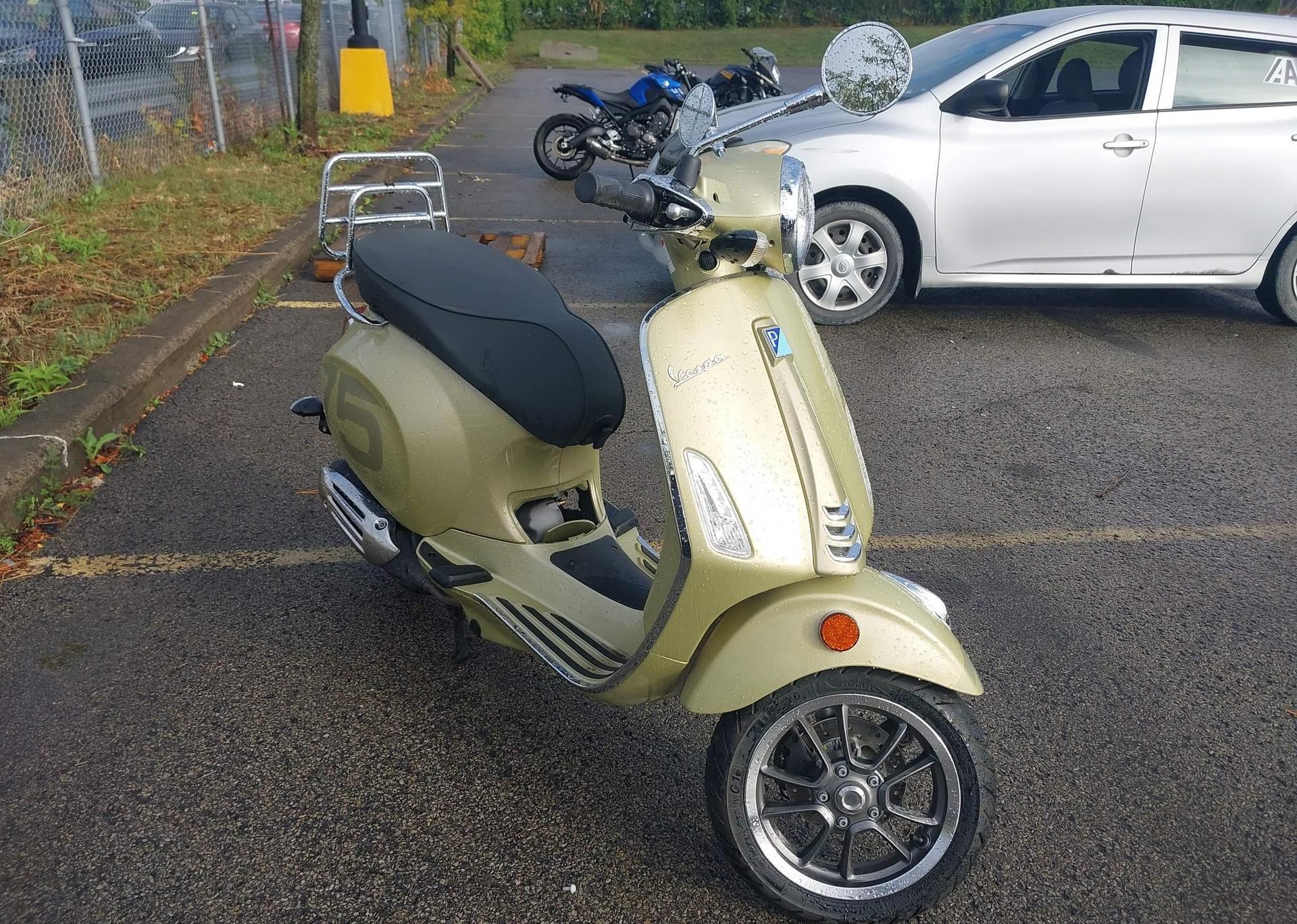2021 VESPA PRIMAVERA