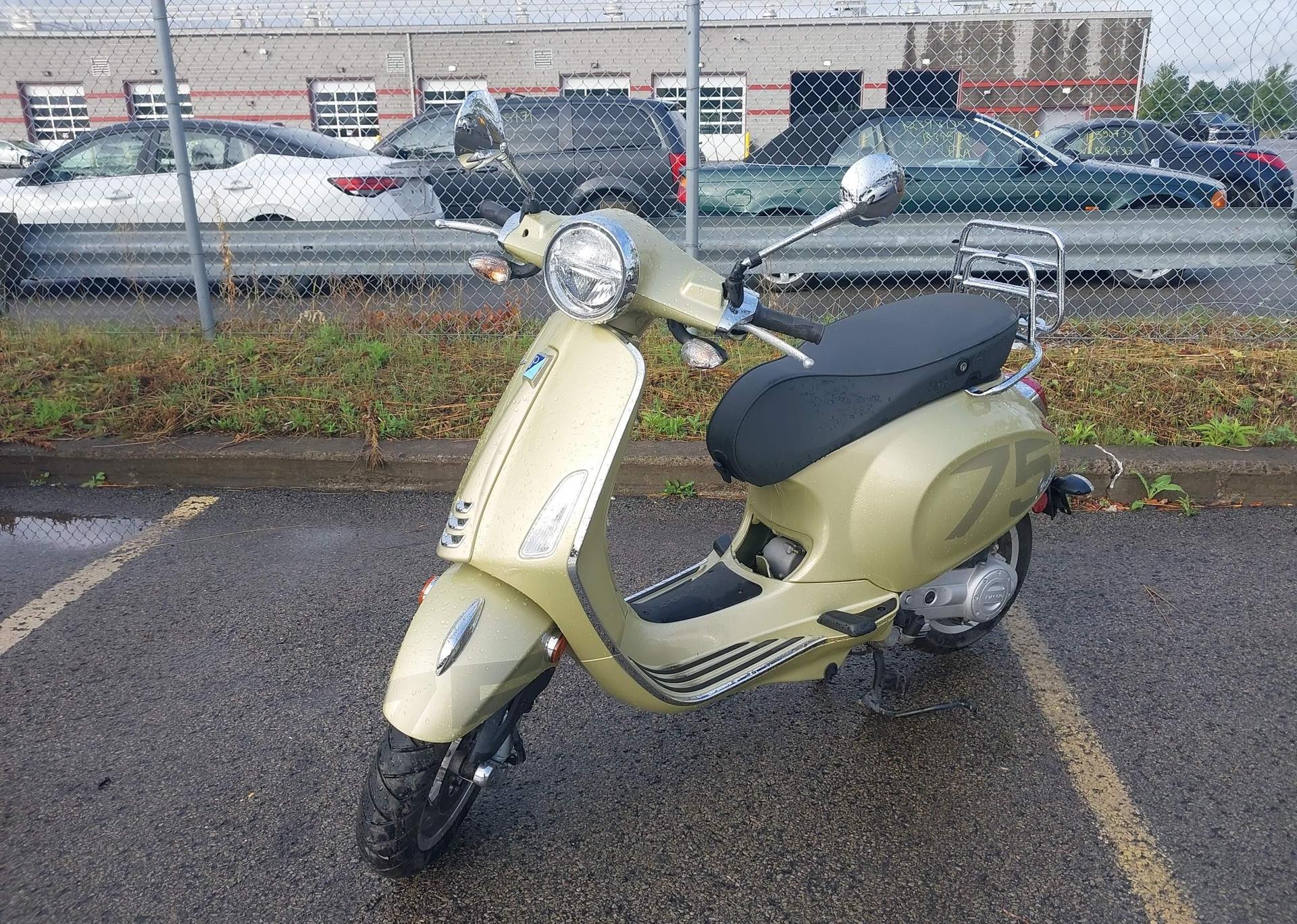2021 VESPA PRIMAVERA