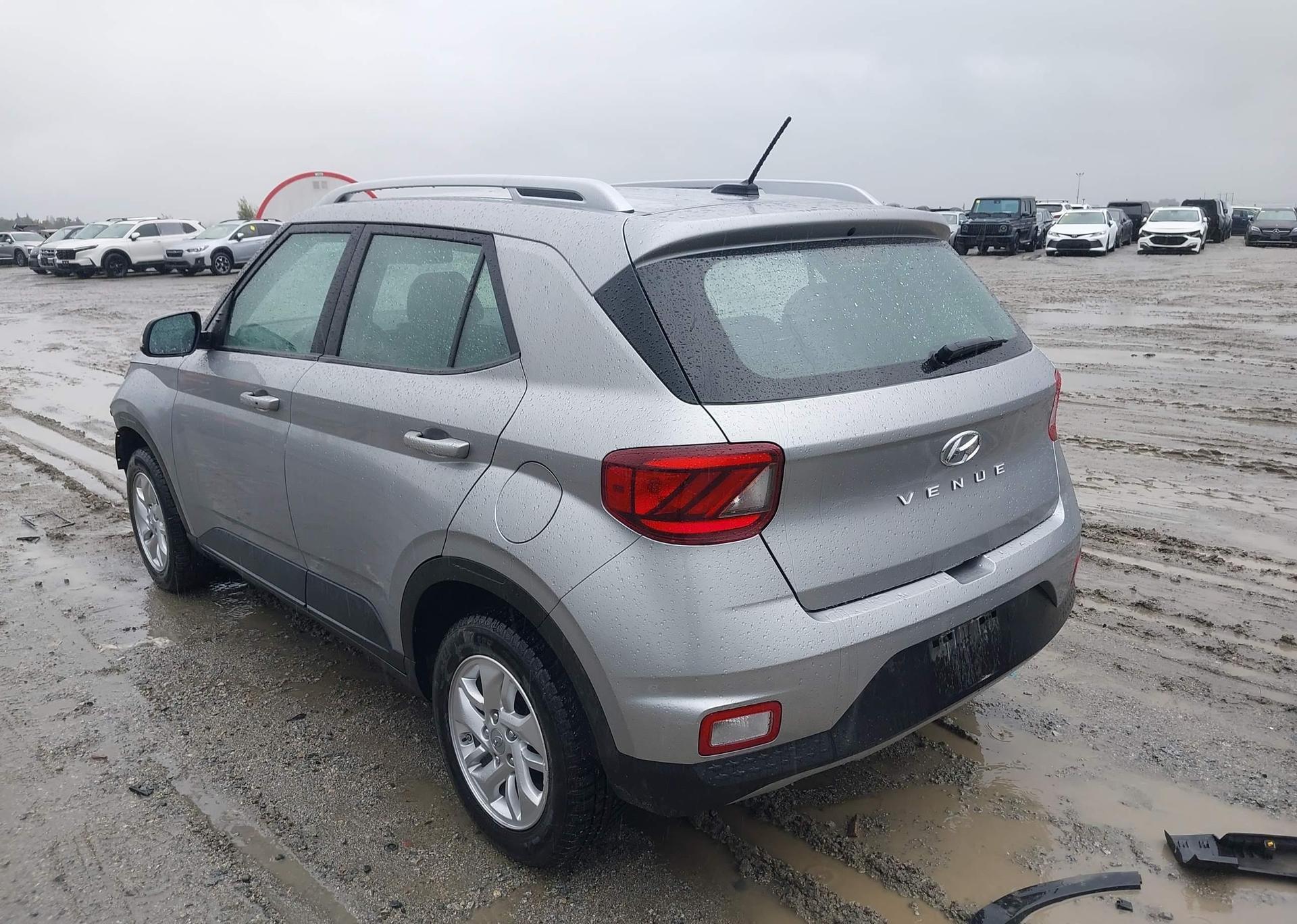 2024 HYUNDAI VENUE SEL