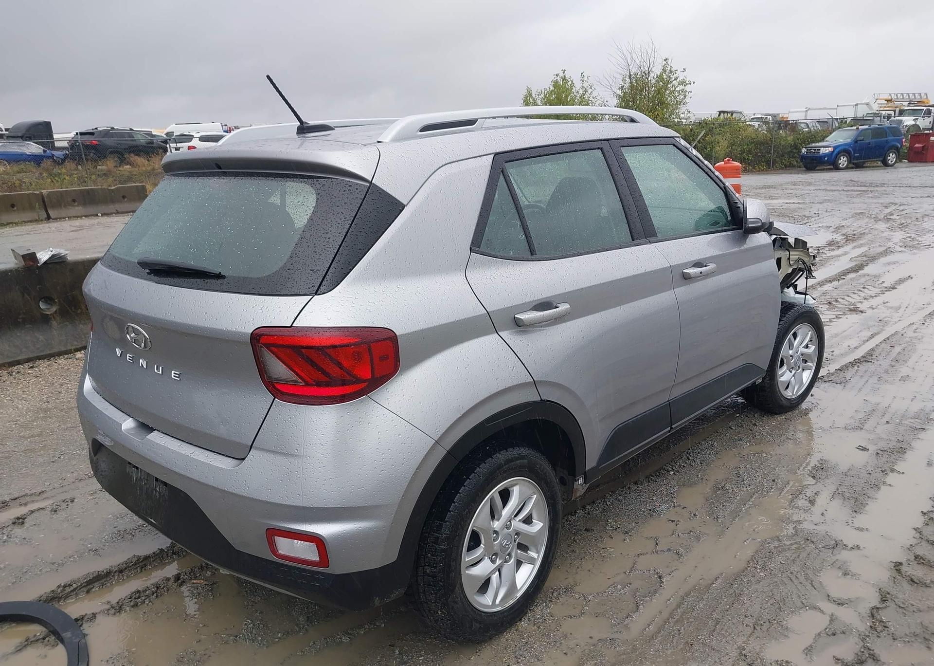 2024 HYUNDAI VENUE SEL