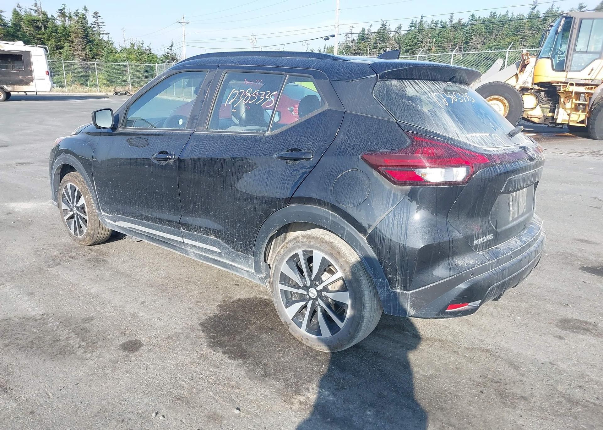 2022 NISSAN KICKS SR