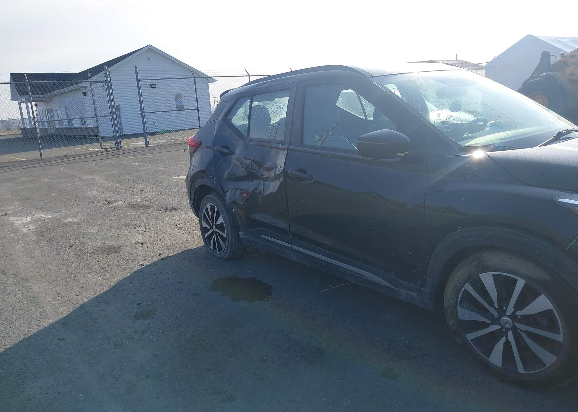 2022 NISSAN KICKS SR