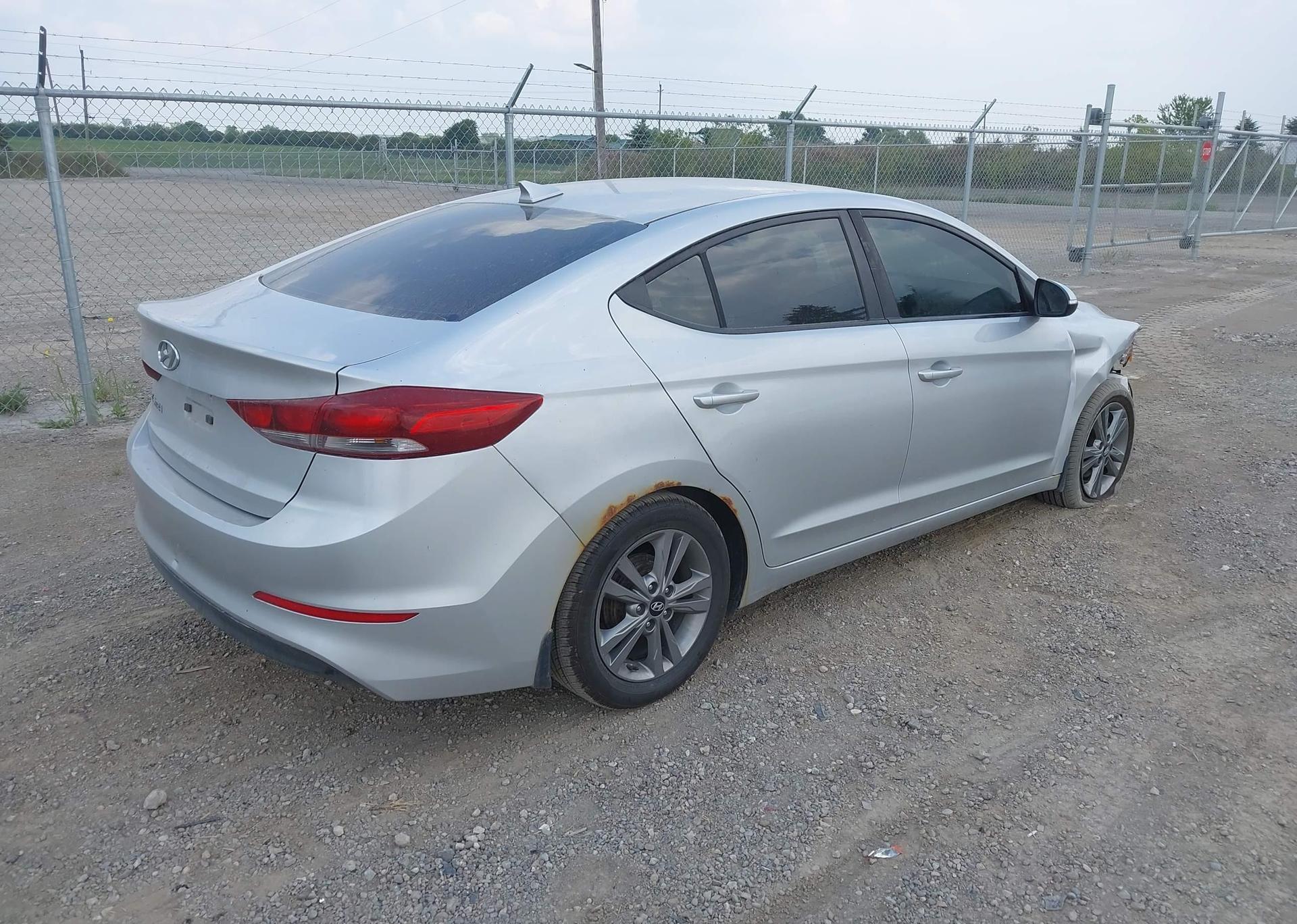 2017 HYUNDAI ELANTRA