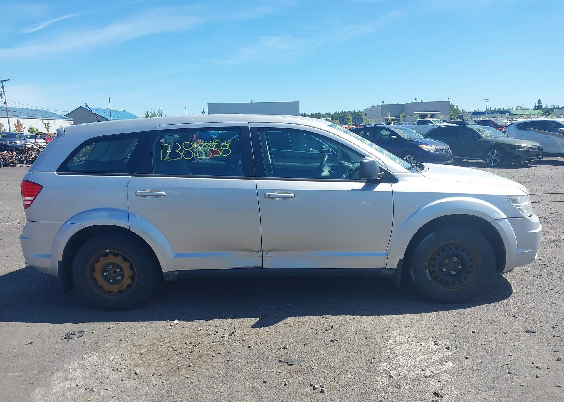 2009 DODGE JOURNEY SE