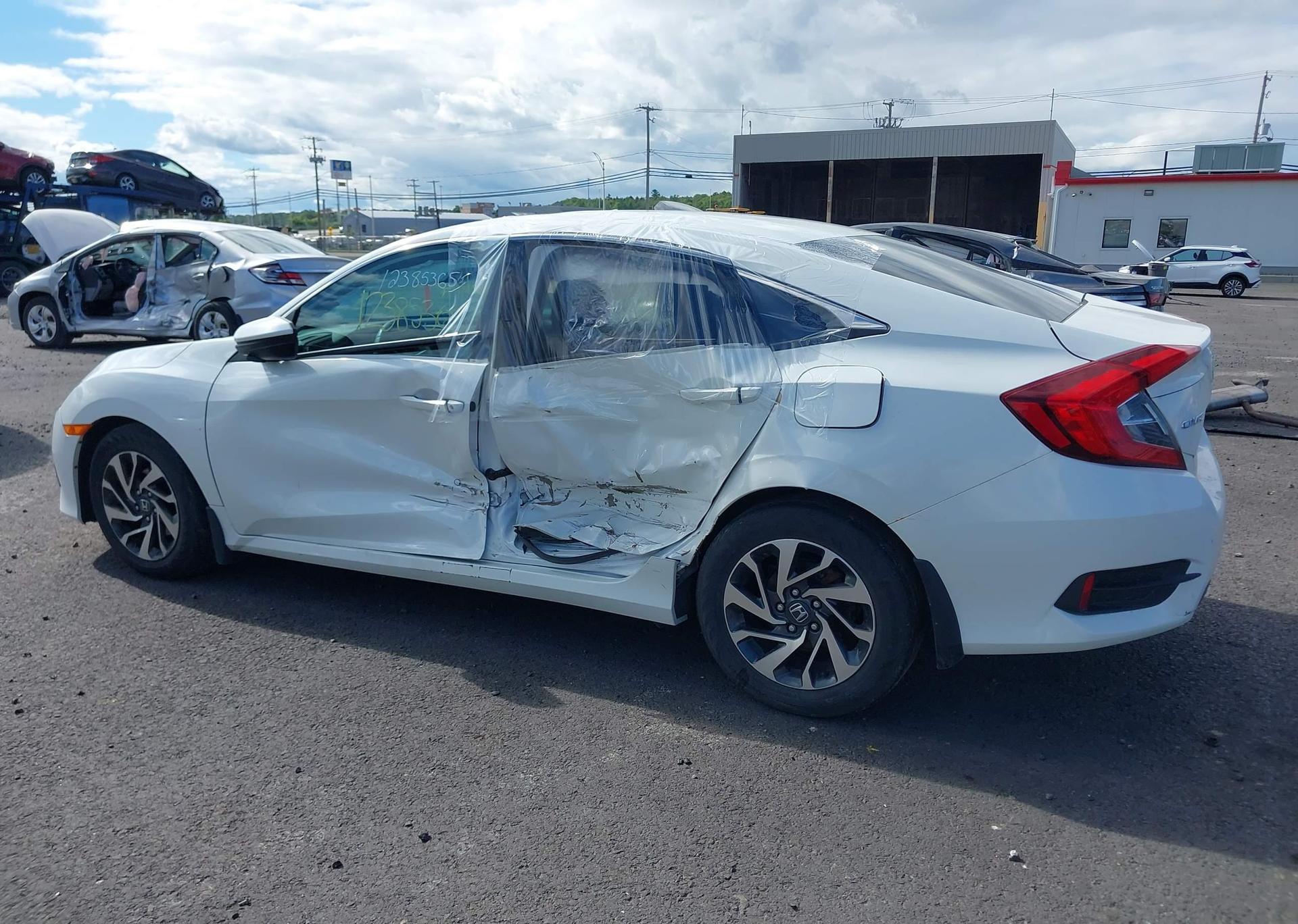 2017 HONDA CIVIC EX