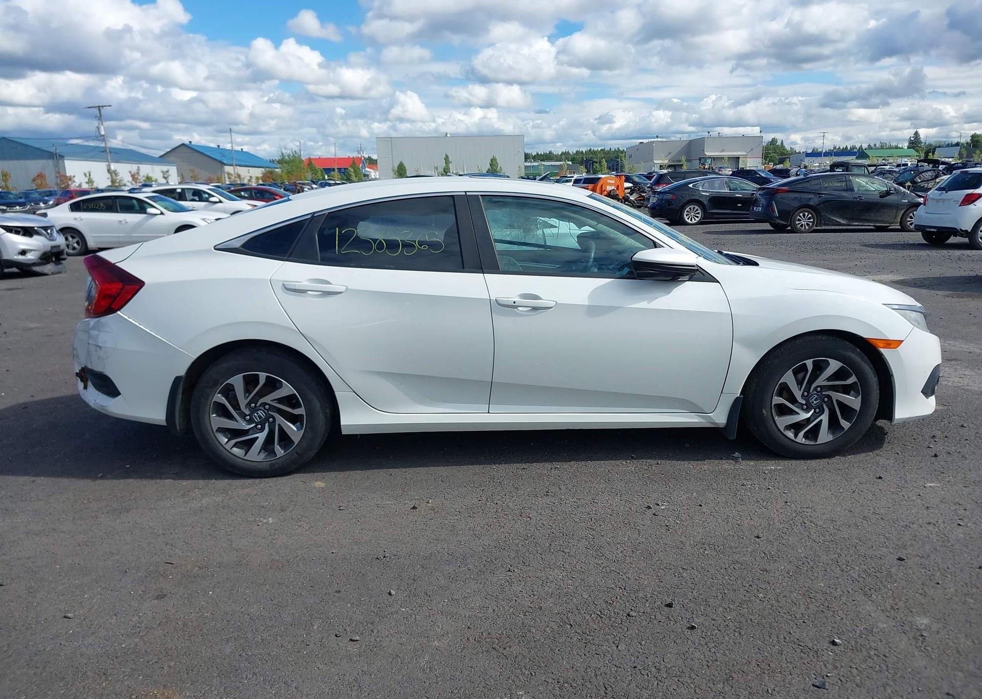 2017 HONDA CIVIC EX