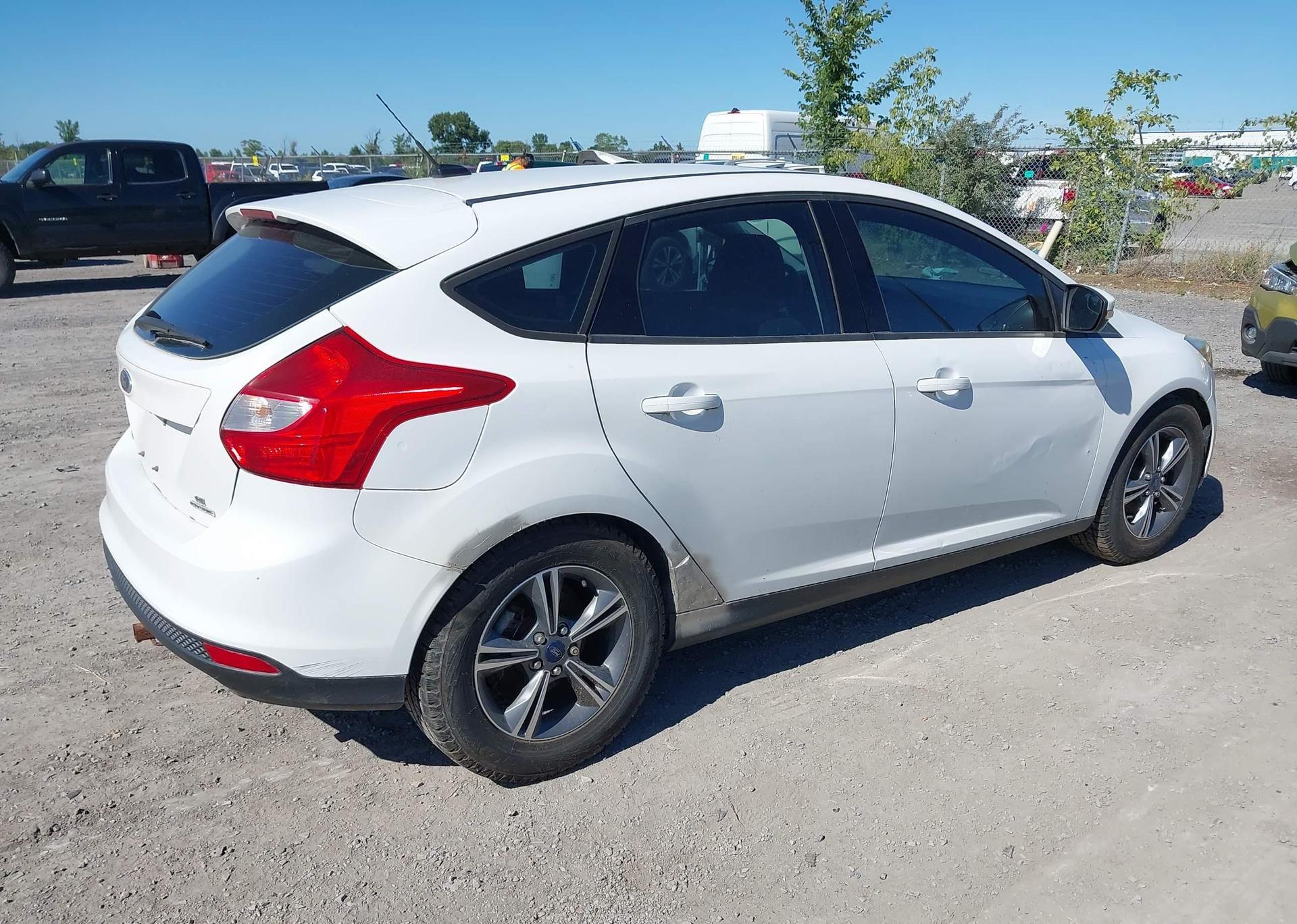 2014 FORD FOCUS SE