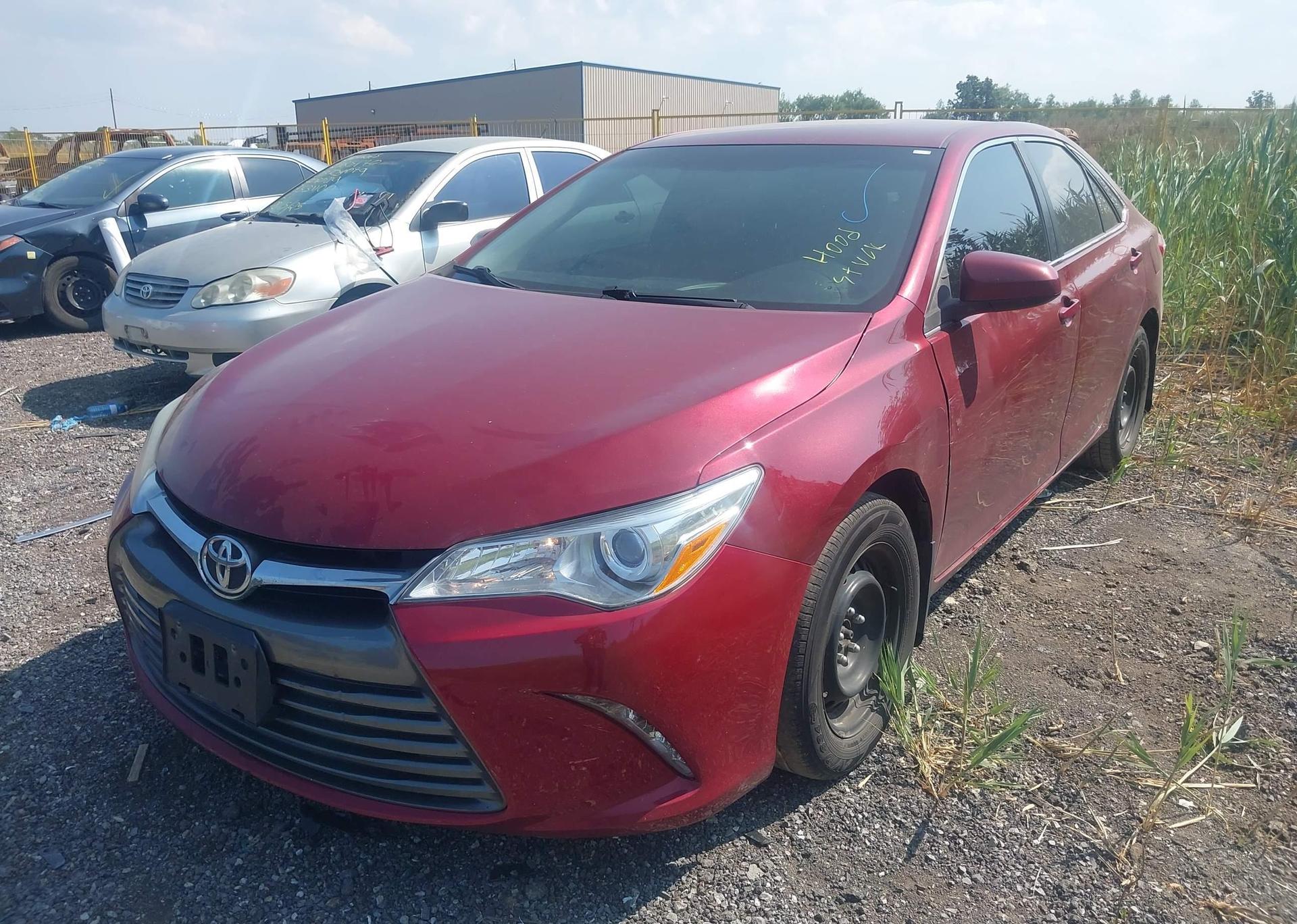 2015 TOYOTA CAMRY LE