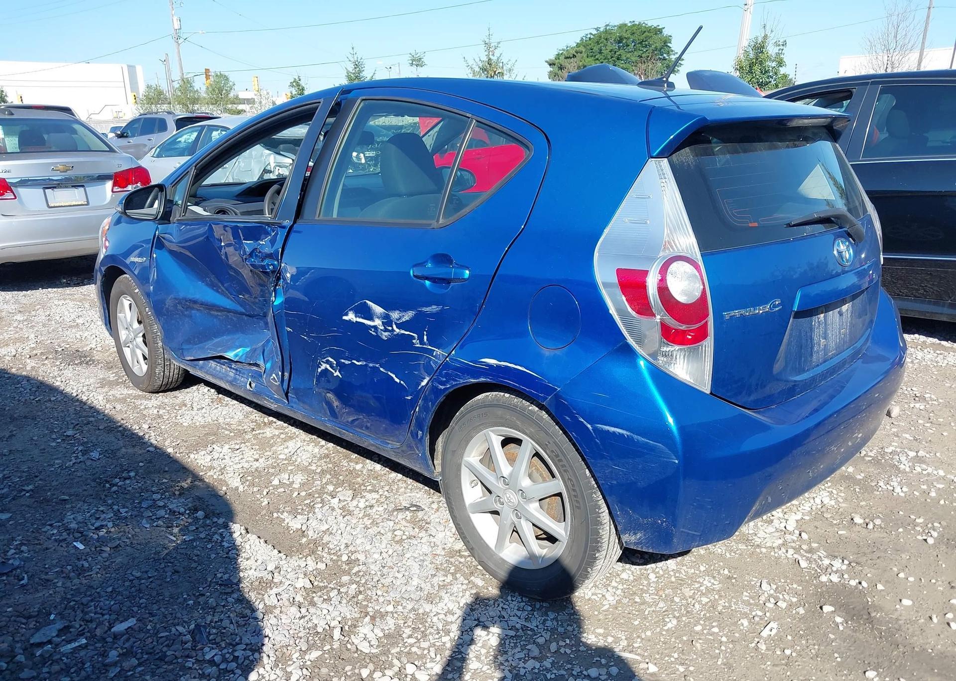 2014 TOYOTA Prius c