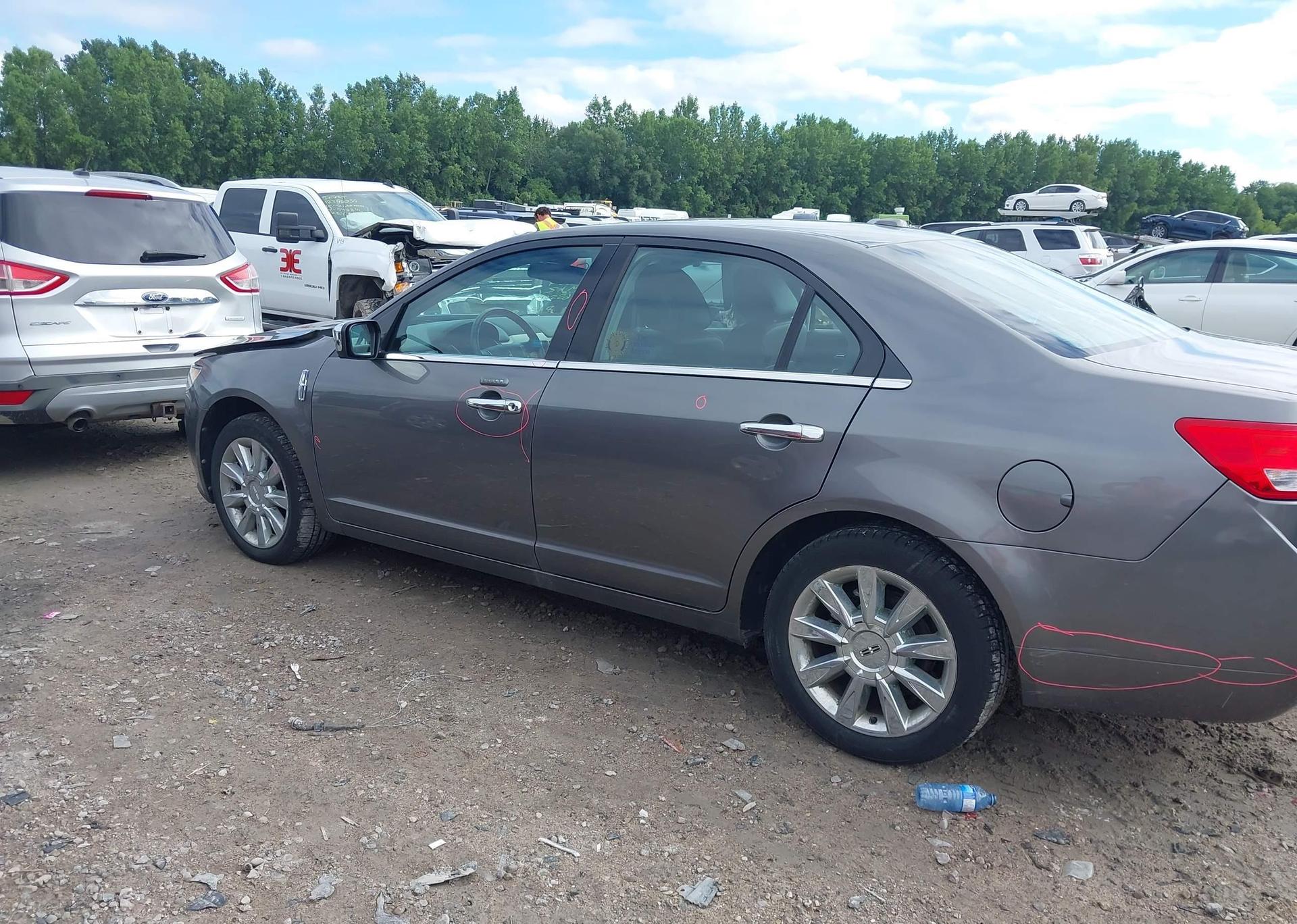 2010 LINCOLN MKZ