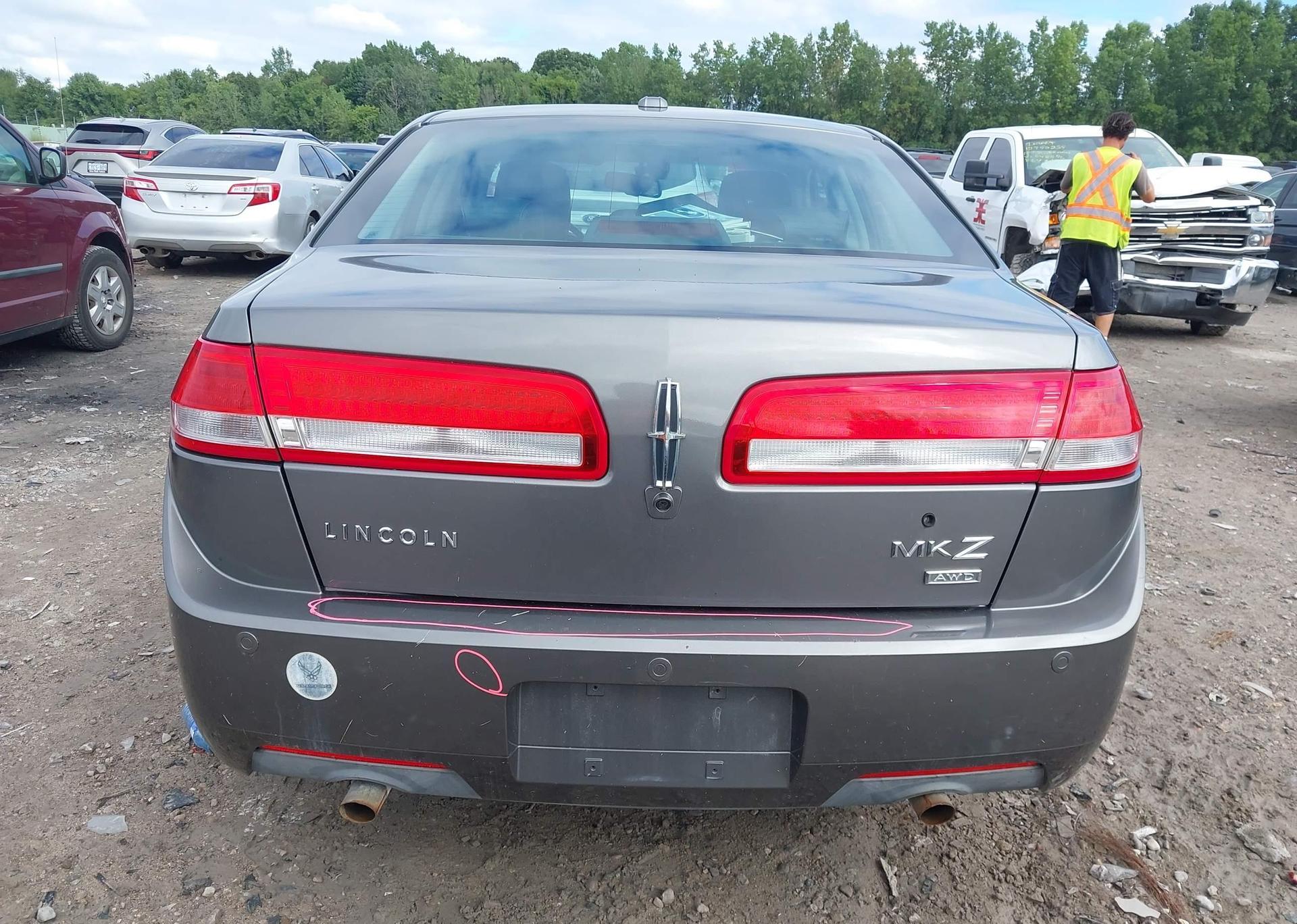 2010 LINCOLN MKZ
