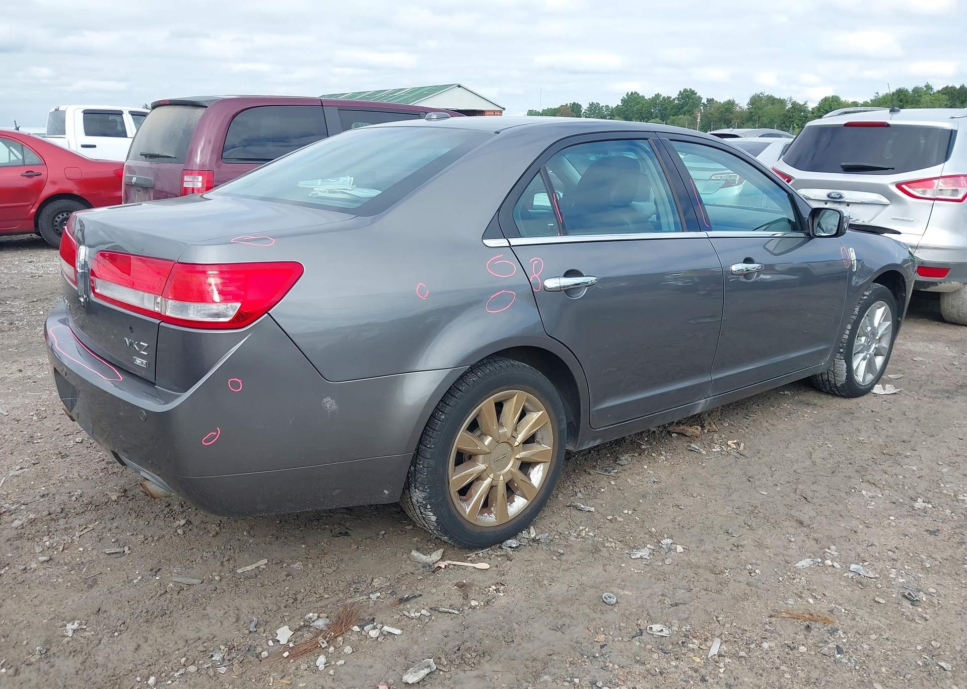 2010 LINCOLN MKZ