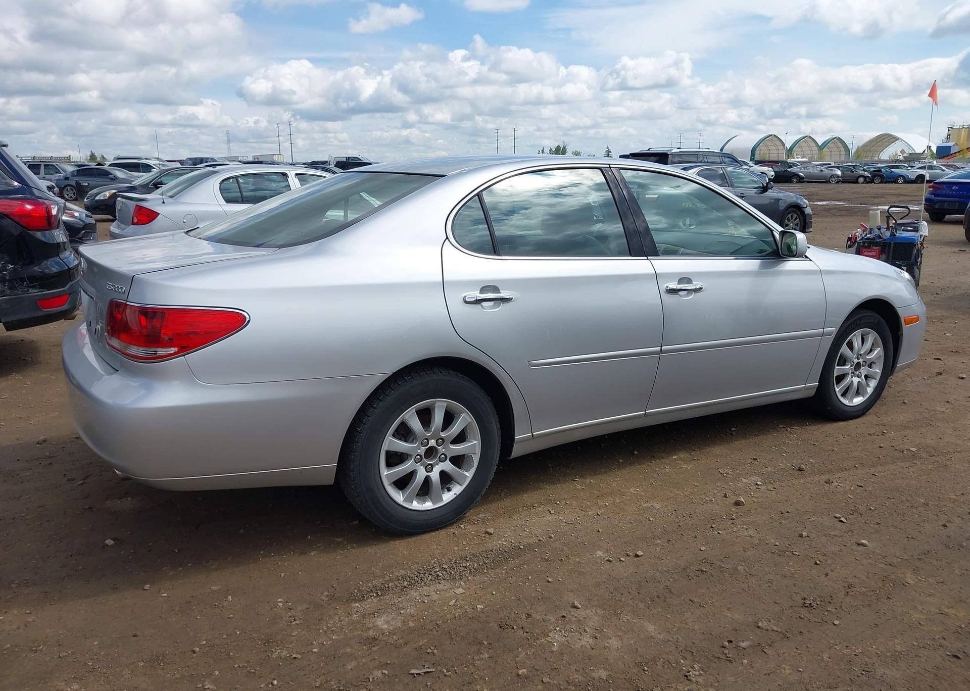 2005 LEXUS ES 330