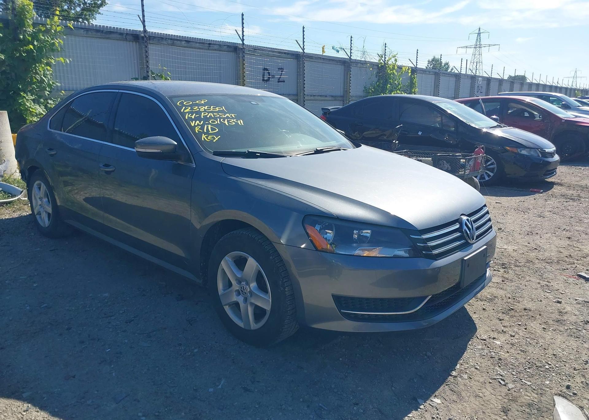 2014 VOLKSWAGEN PASSAT S