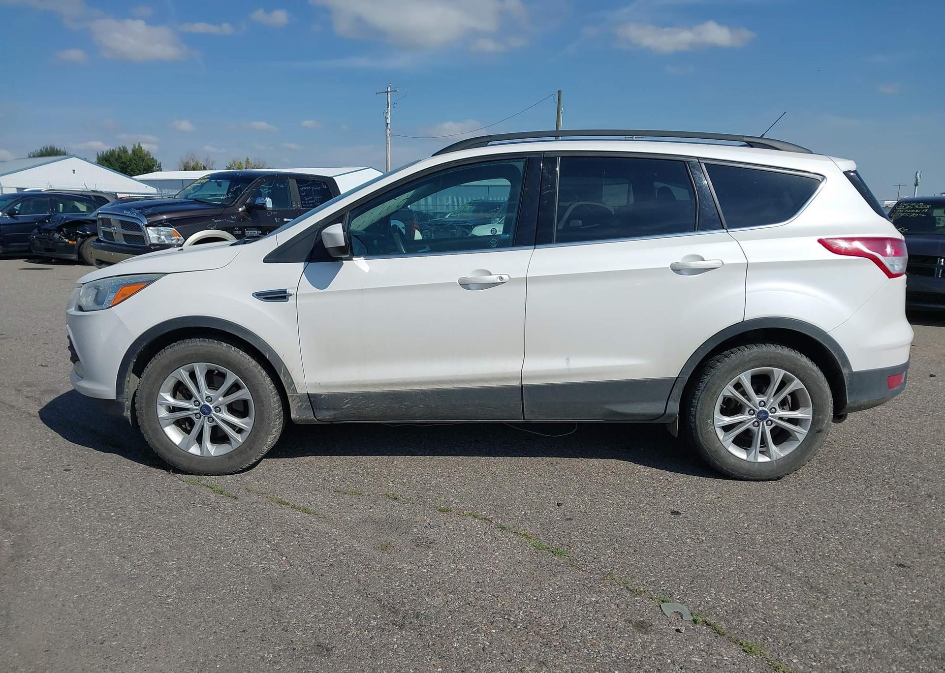 2014 FORD ESCAPE SE