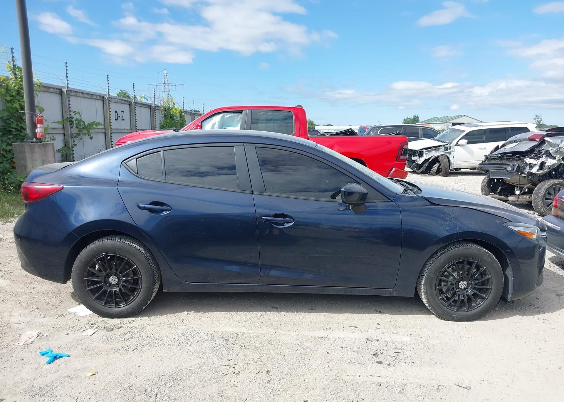 2018 MAZDA 3 Sport