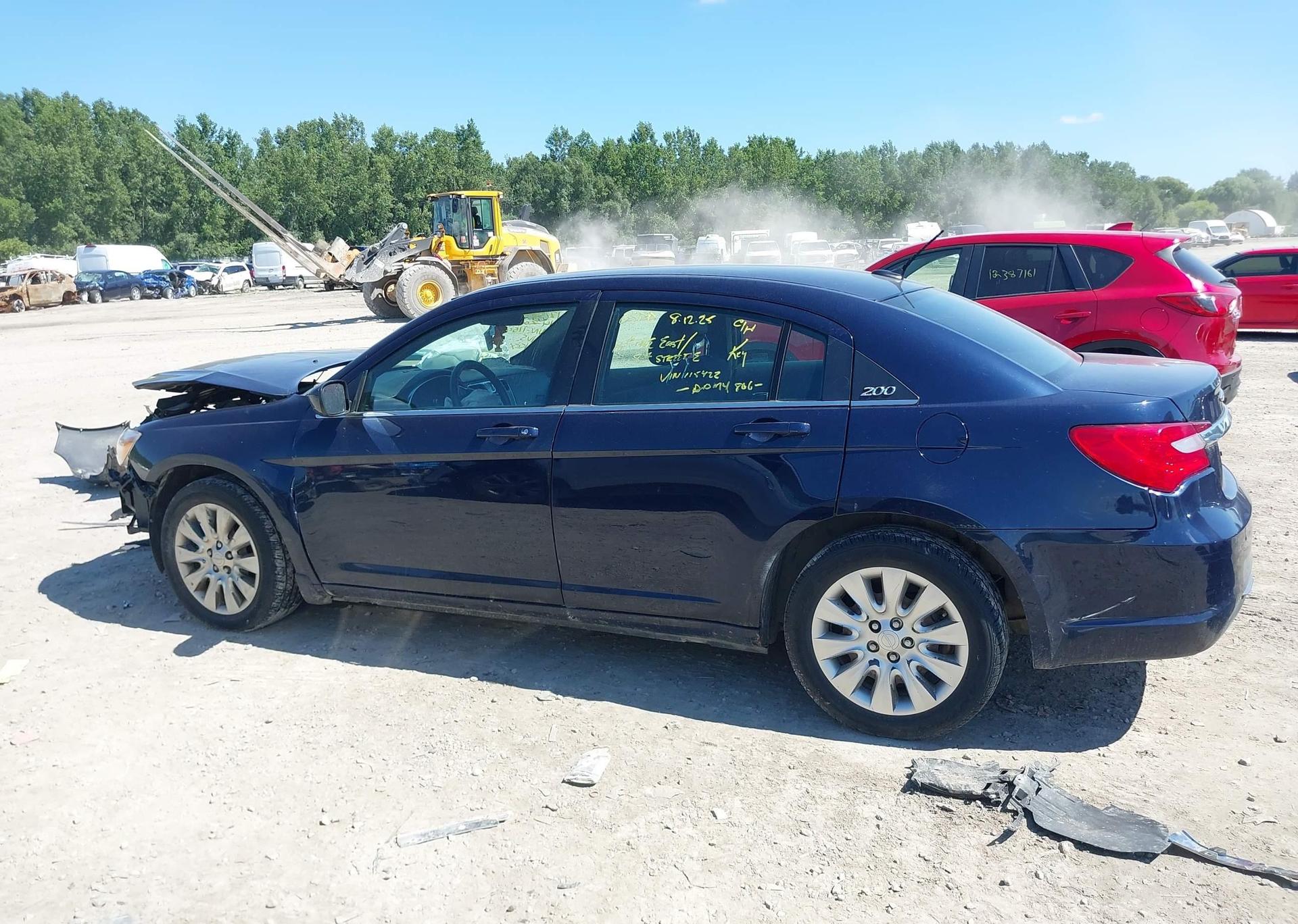 2014 CHRYSLER 200 LX
