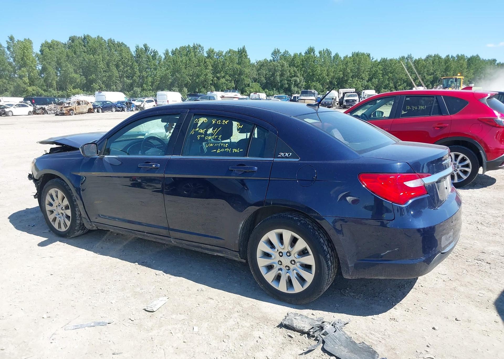2014 CHRYSLER 200 LX