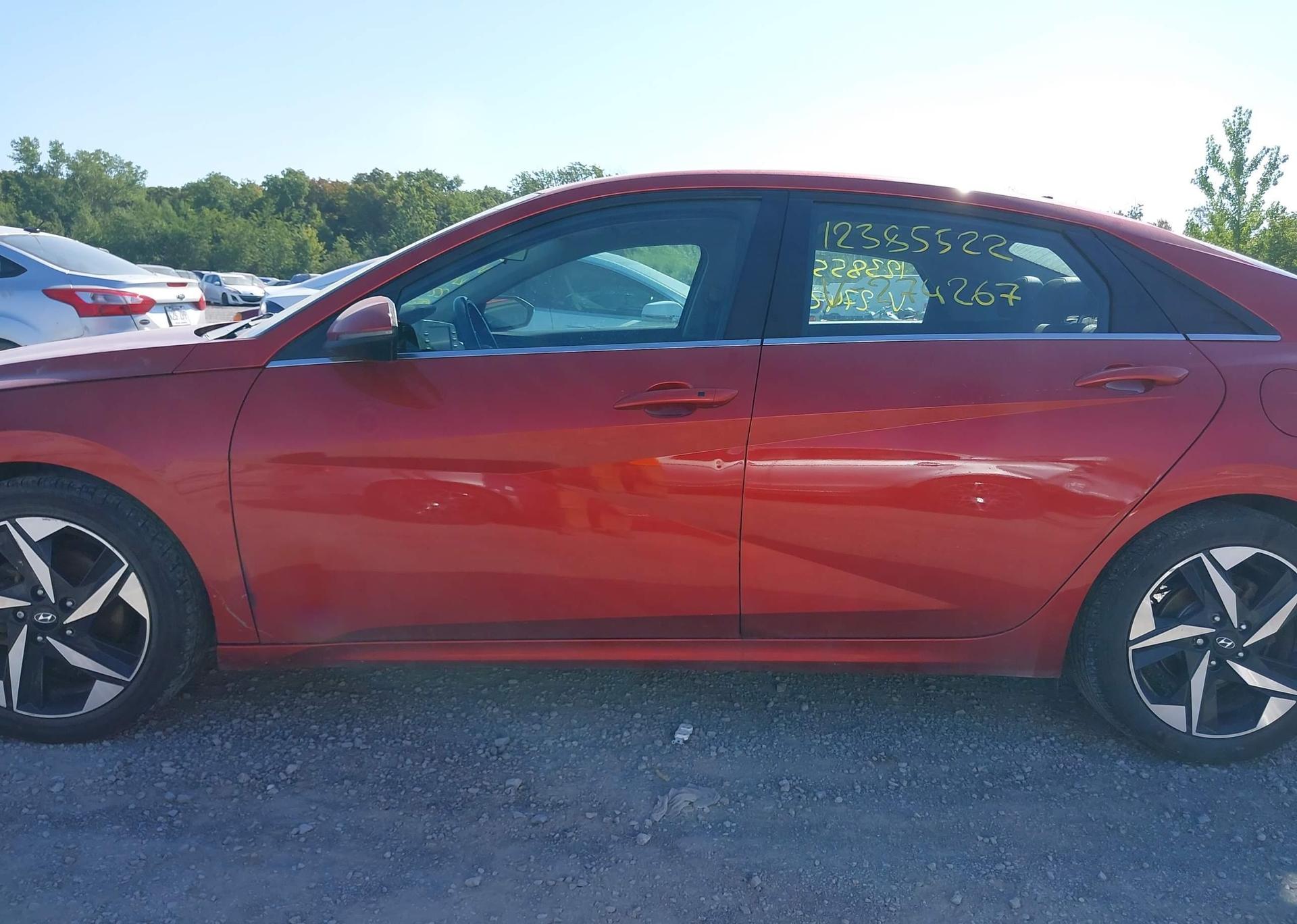 2022 HYUNDAI ELANTRA SEL