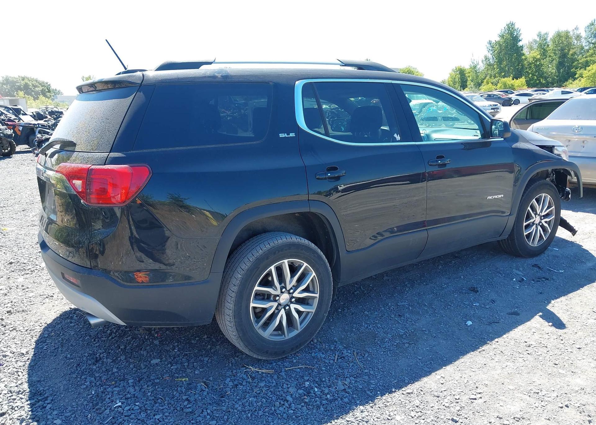 2018 GMC ACADIA SLE-2