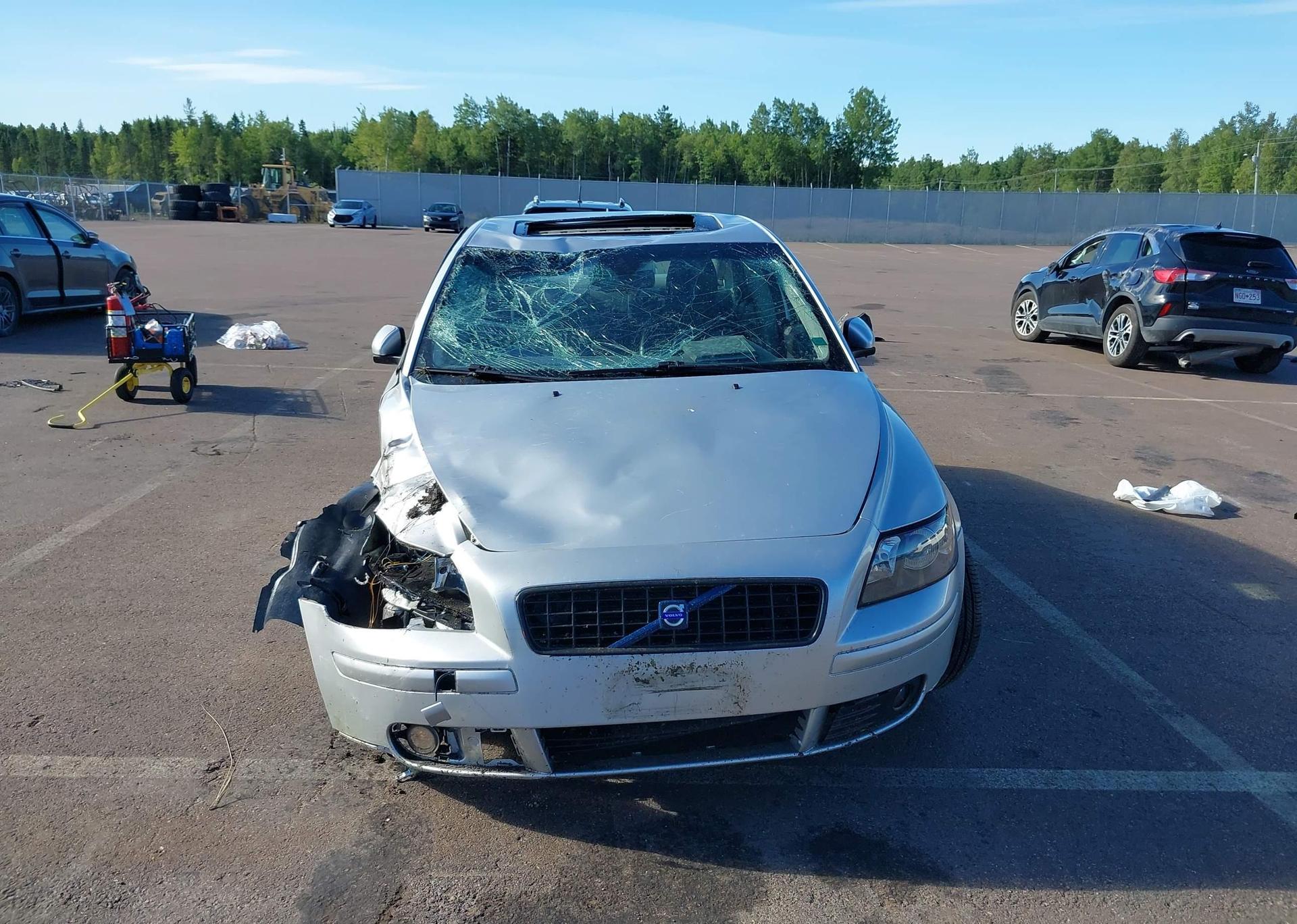 2005 VOLVO S40 2.4I