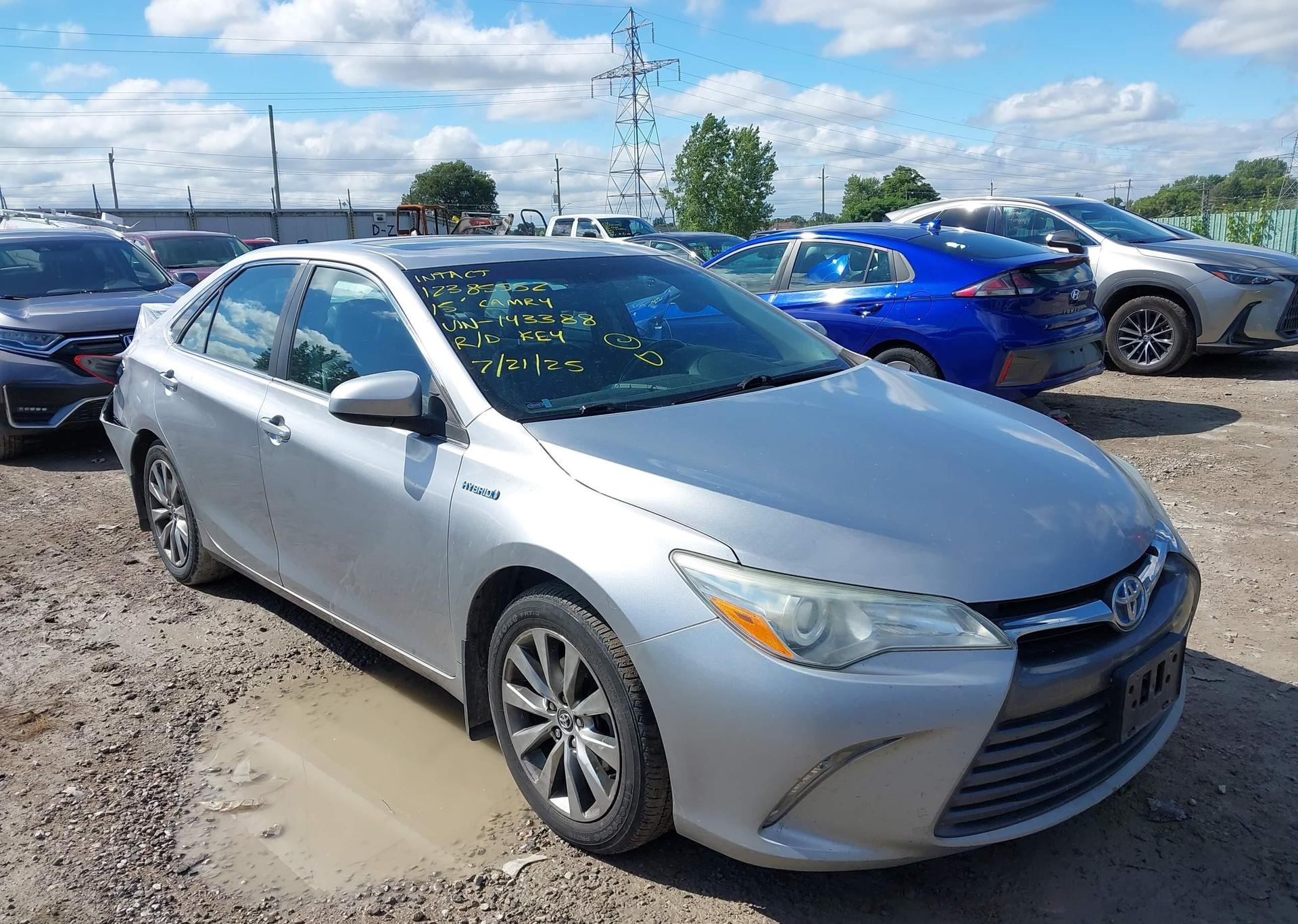 2015 TOYOTA CAMRY