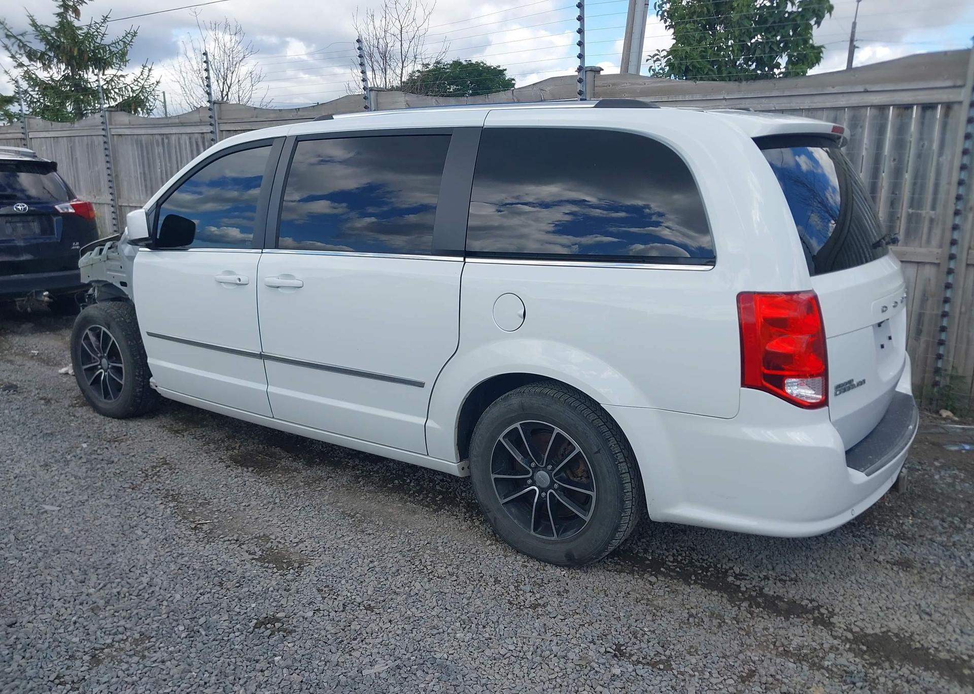 2015 DODGE GRAND CARAVAN CREW