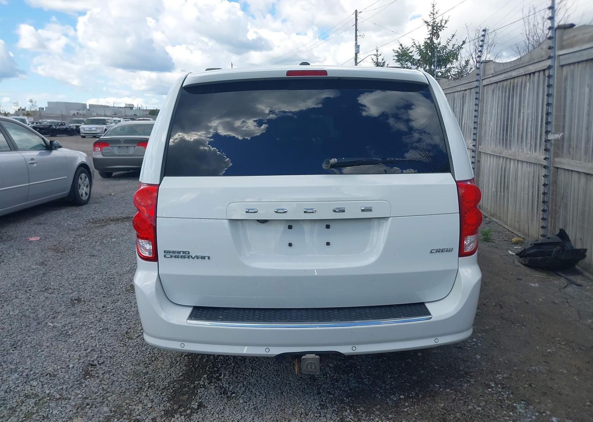 2015 DODGE GRAND CARAVAN CREW