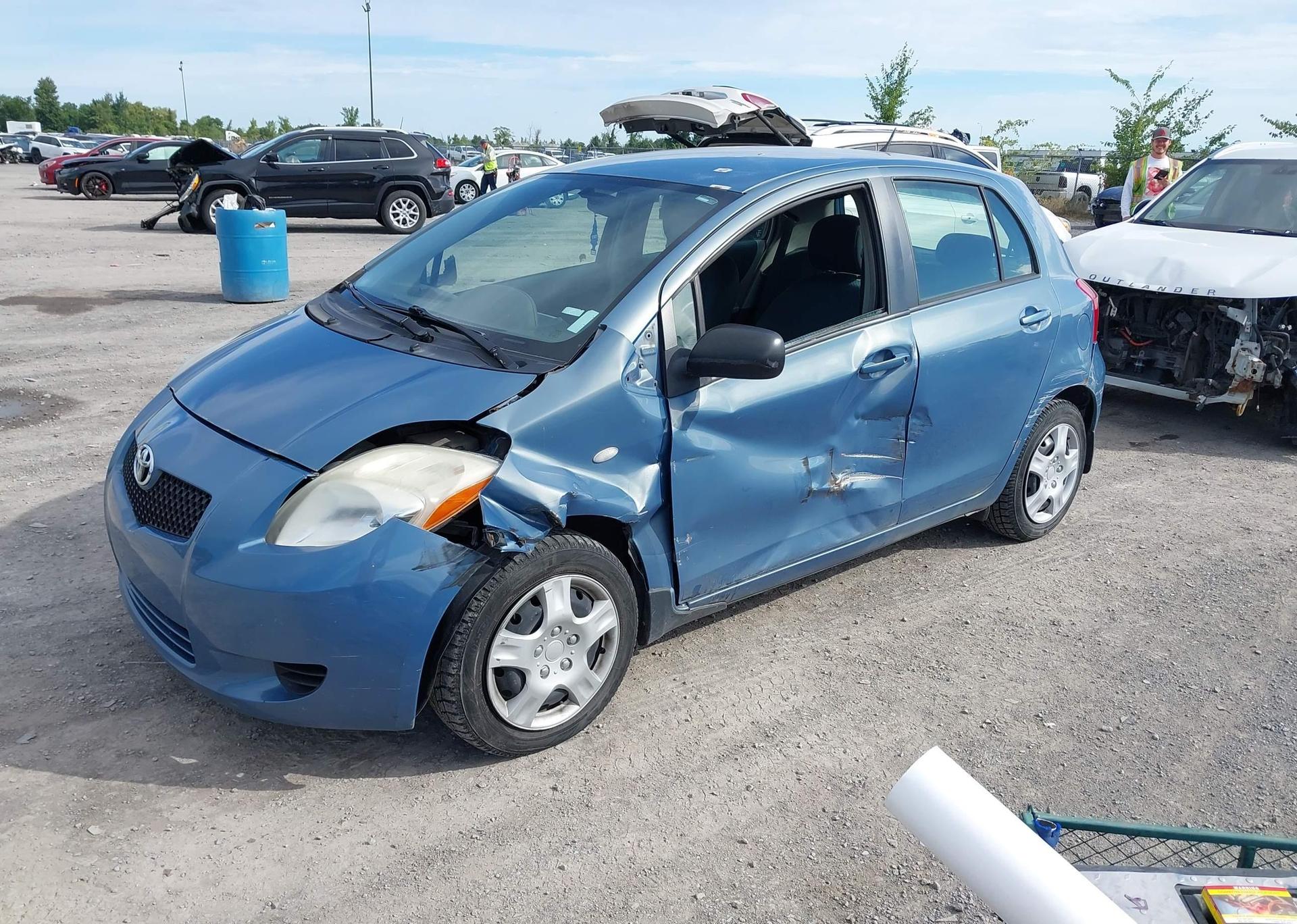 2008 TOYOTA YARIS LE